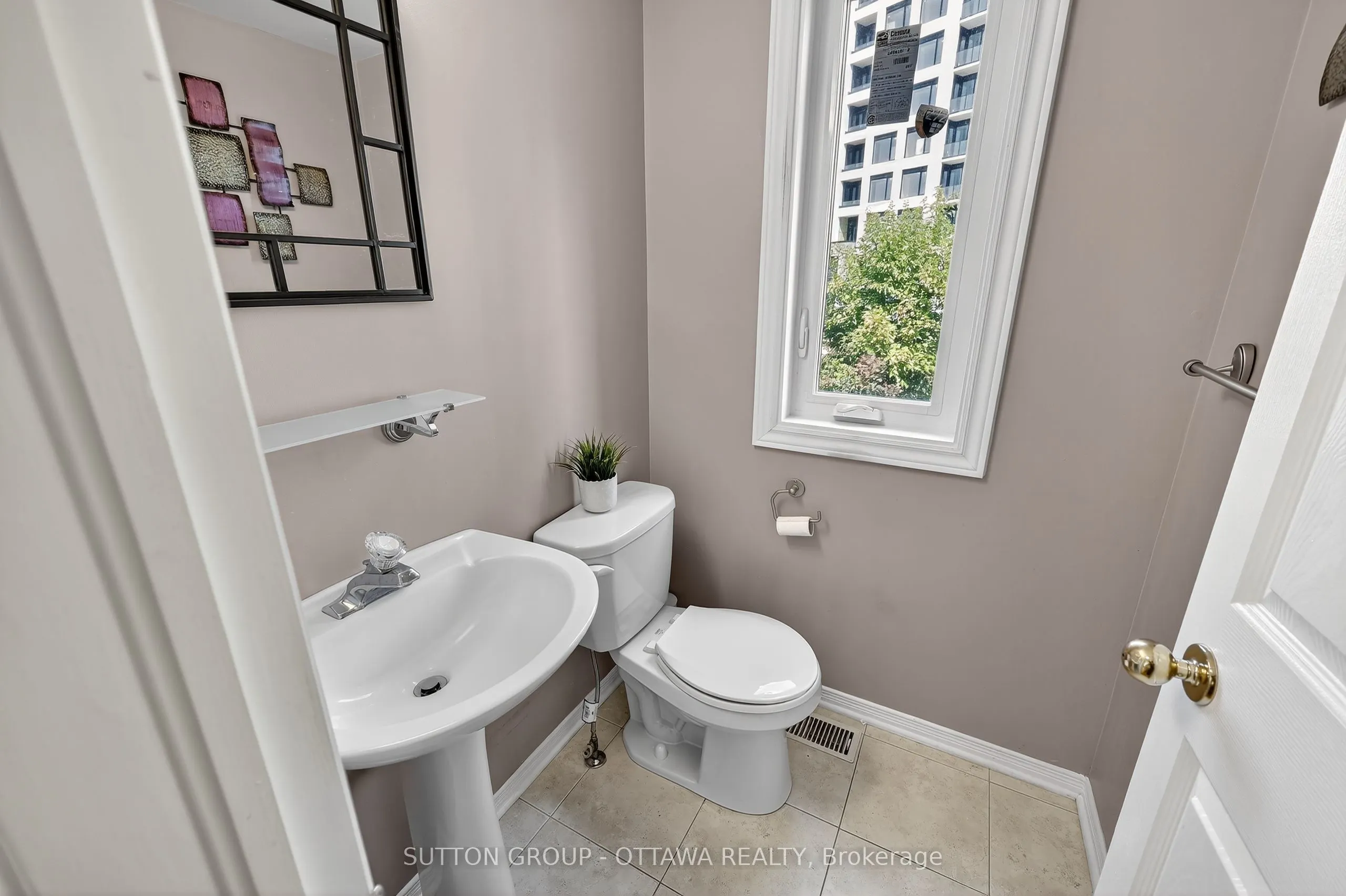 59 Thornbury Crescent