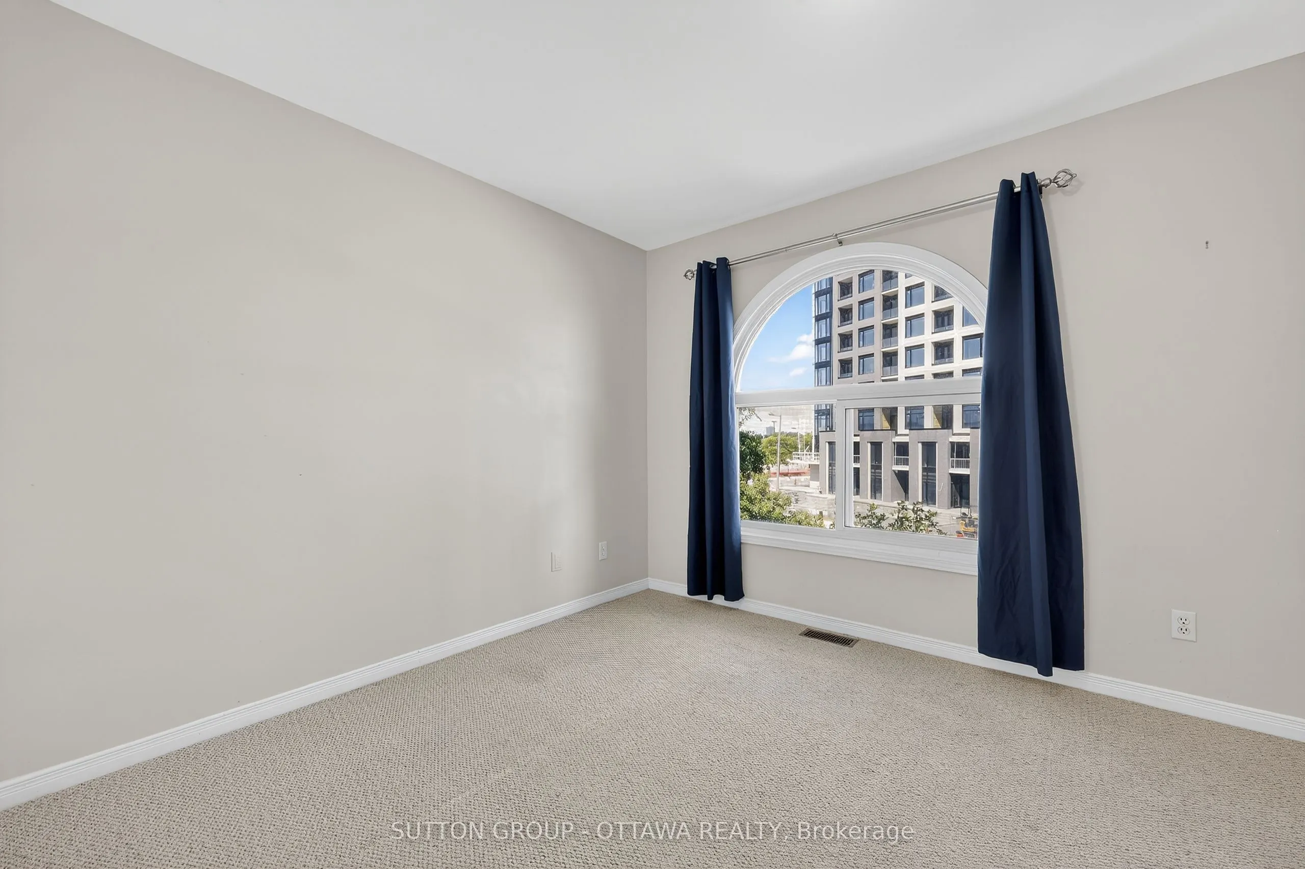 59 Thornbury Crescent