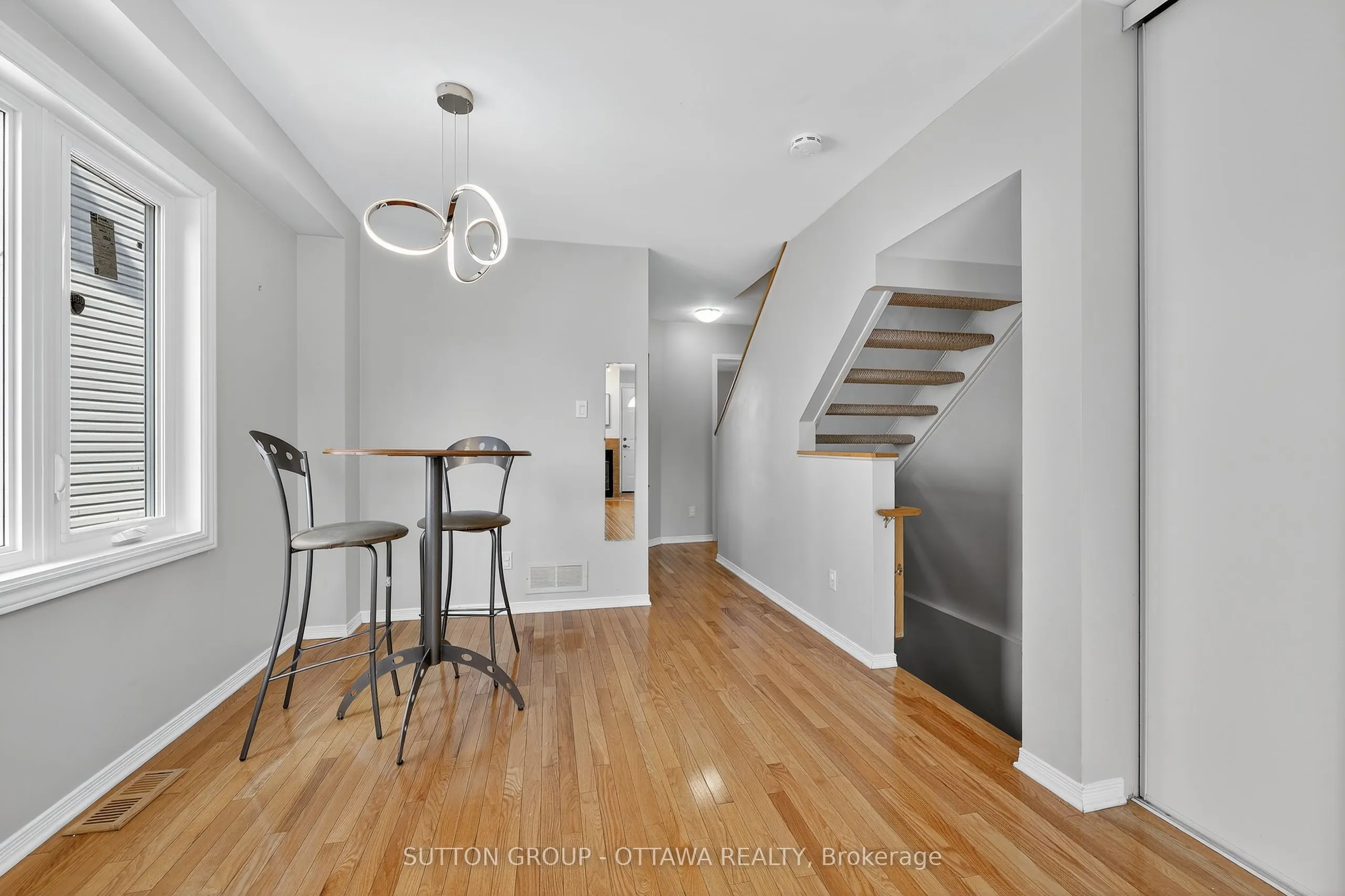59 Thornbury Crescent