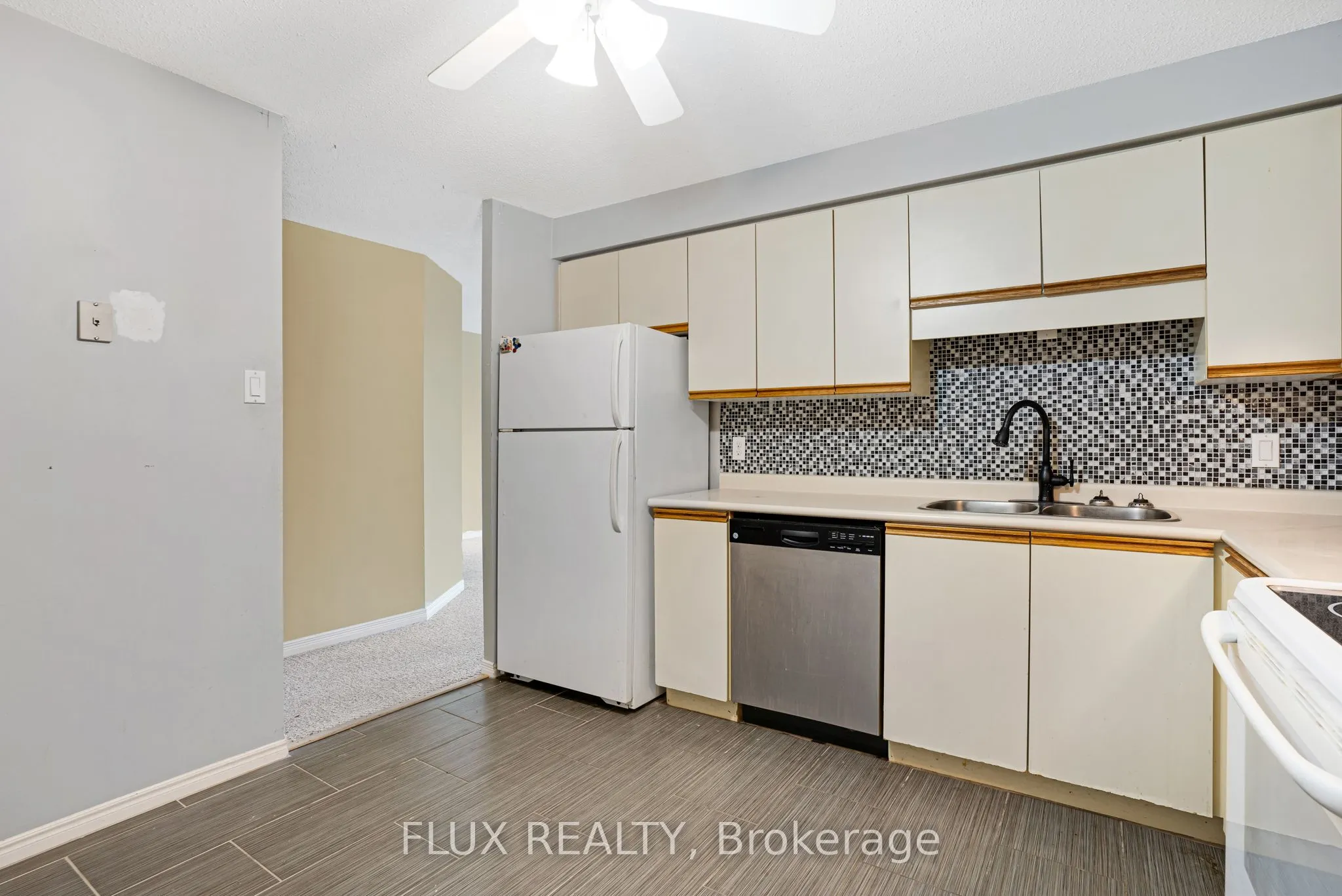35 Green Valley Drive, #902