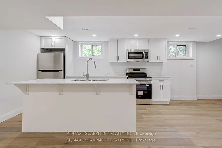 13 Skyland Drive