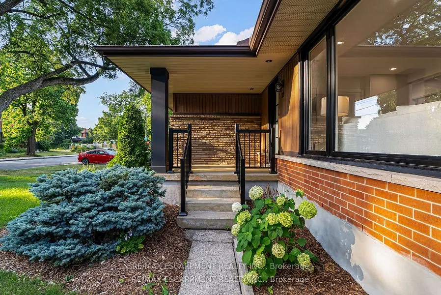 13 Skyland Drive