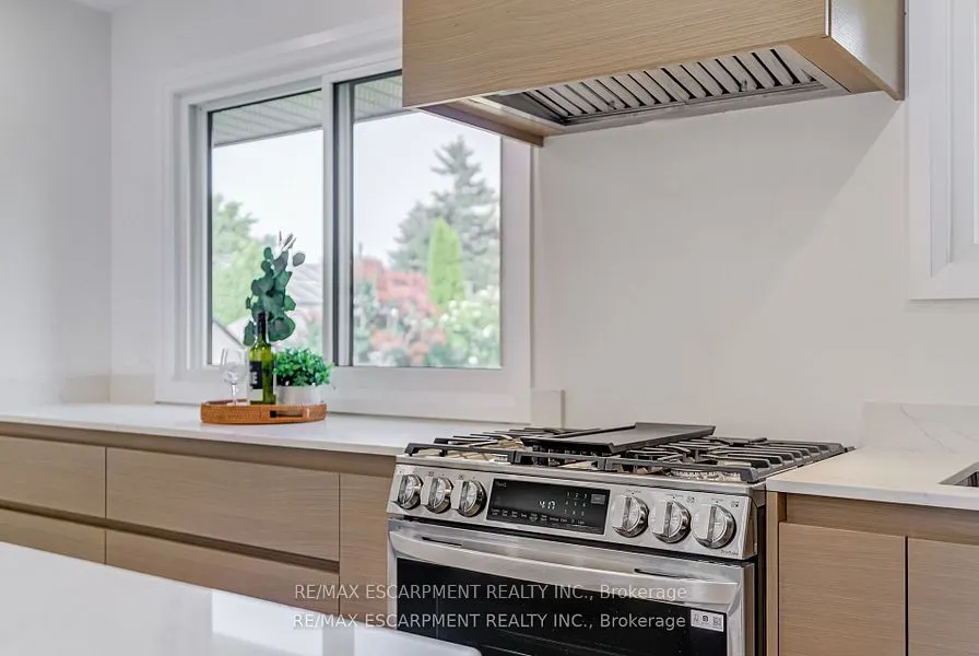 13 Skyland Drive