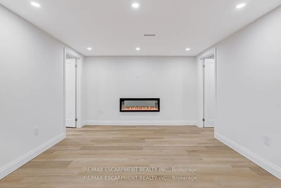 13 Skyland Drive