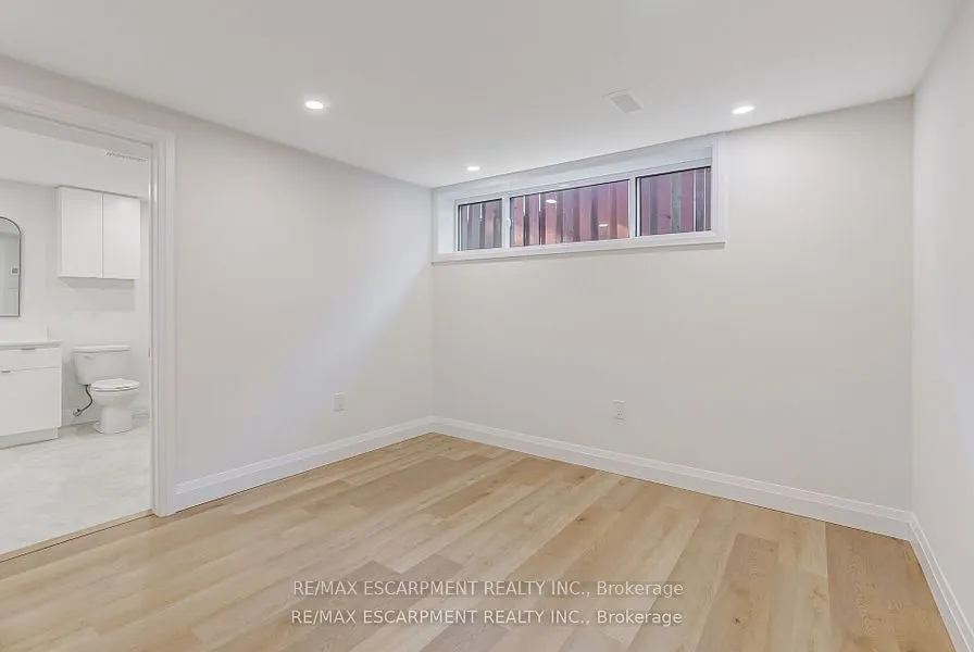 13 Skyland Drive
