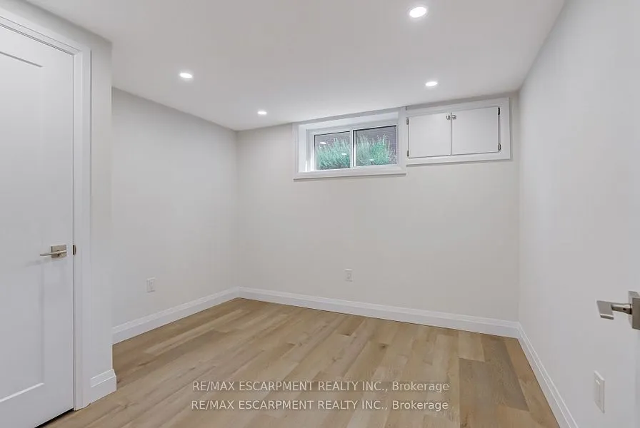 13 Skyland Drive