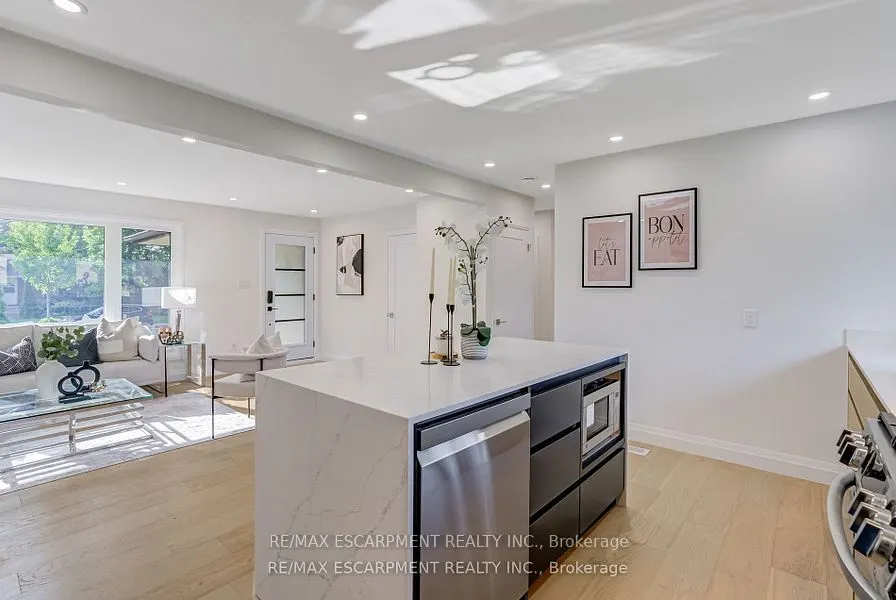 13 Skyland Drive
