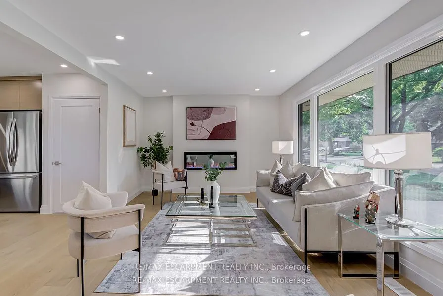 13 Skyland Drive
