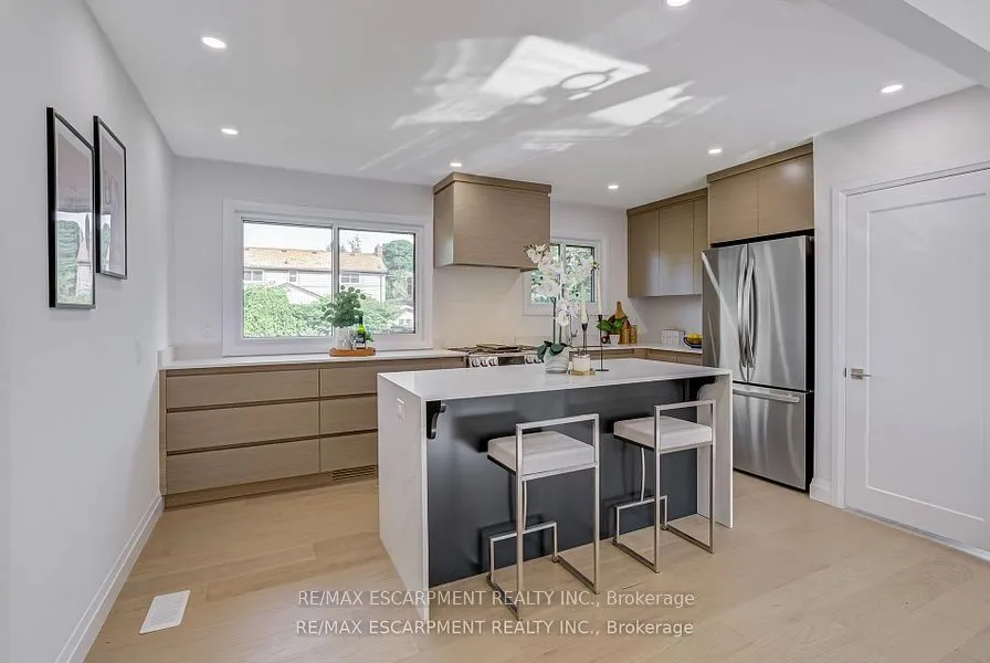13 Skyland Drive