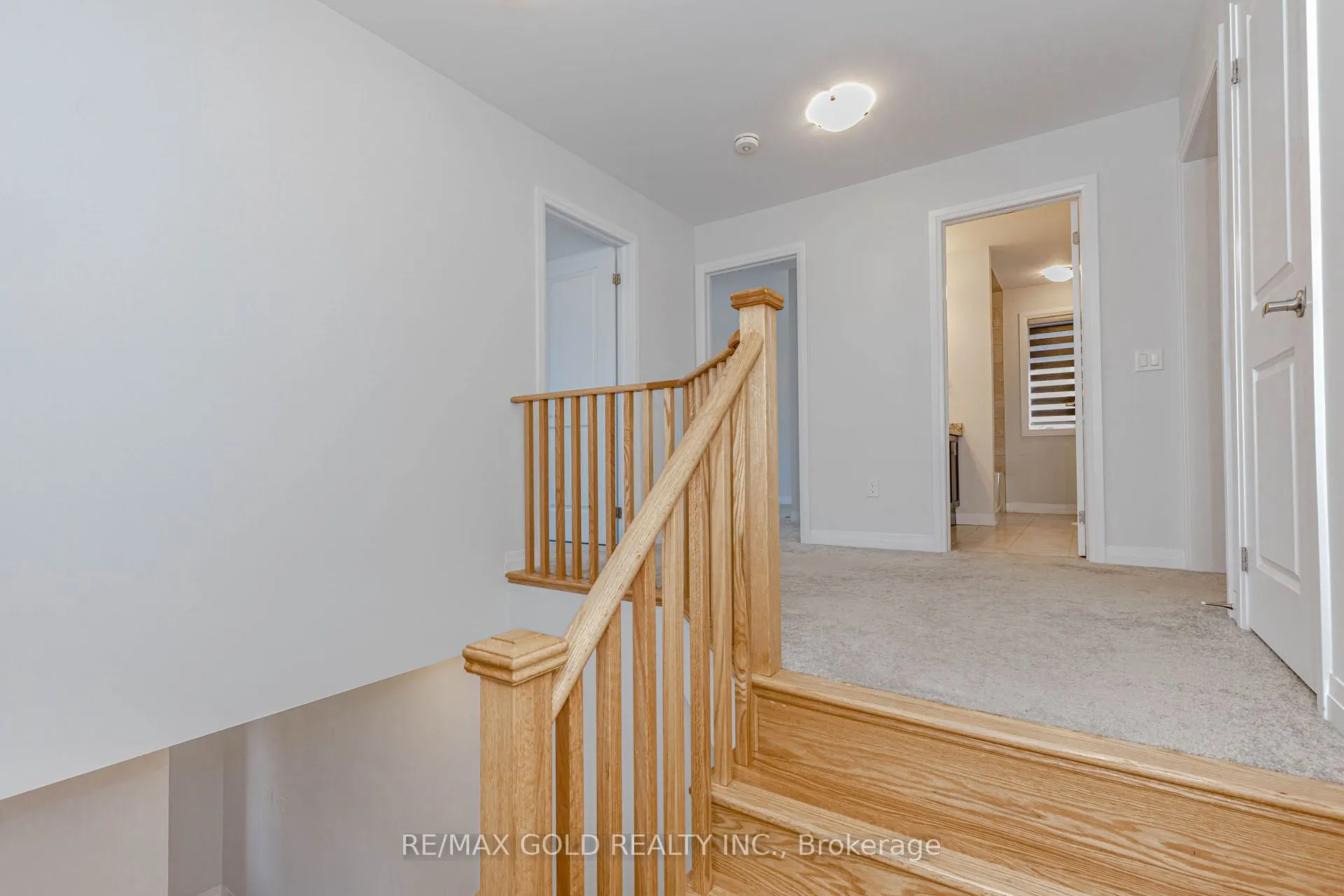 164 Silverwood Crescent