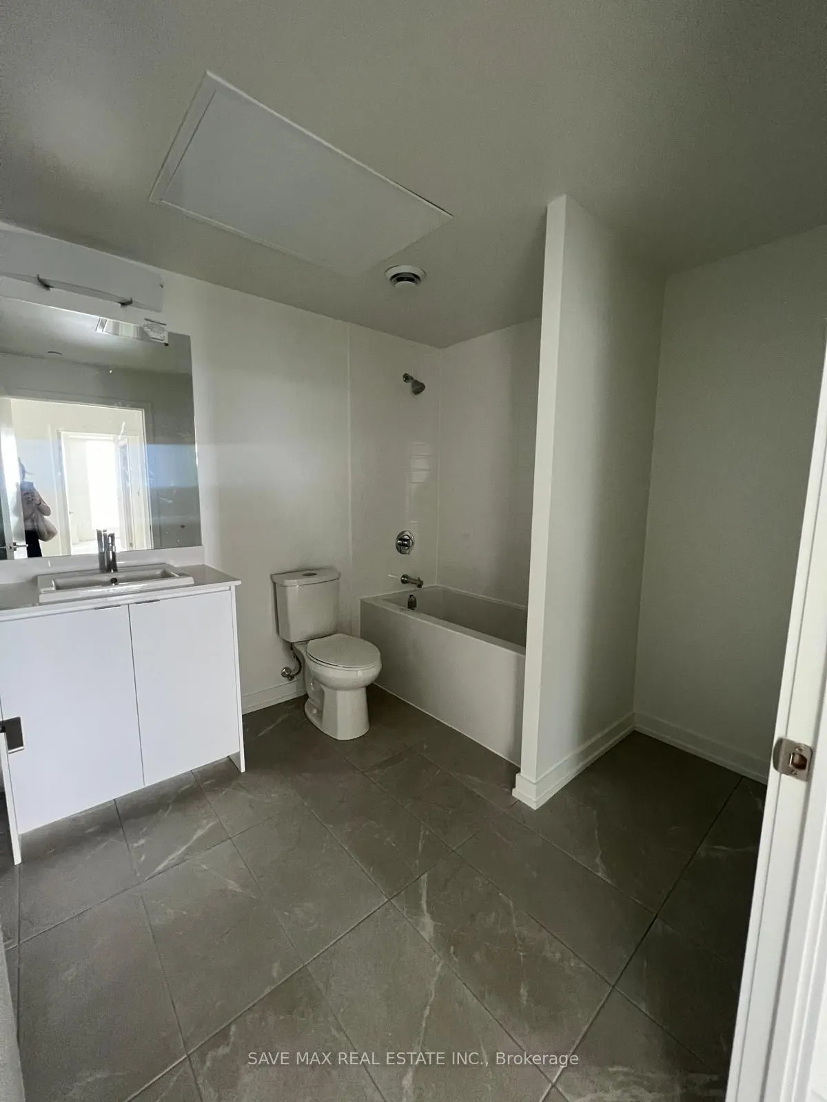 55 Duke Street W, #2309