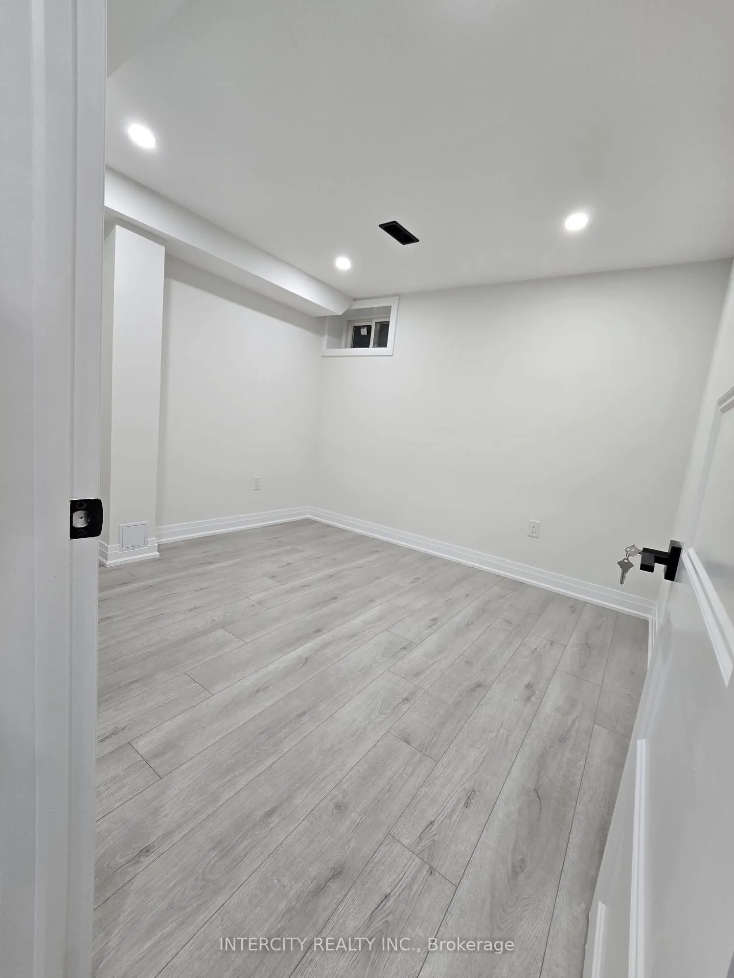 181 Forestwalk Street