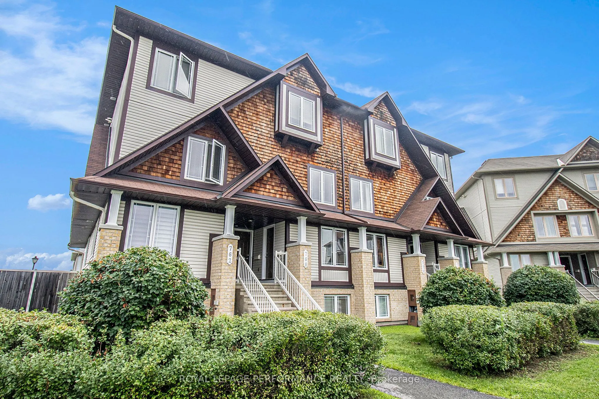 772 Lakeridge Drive, #40