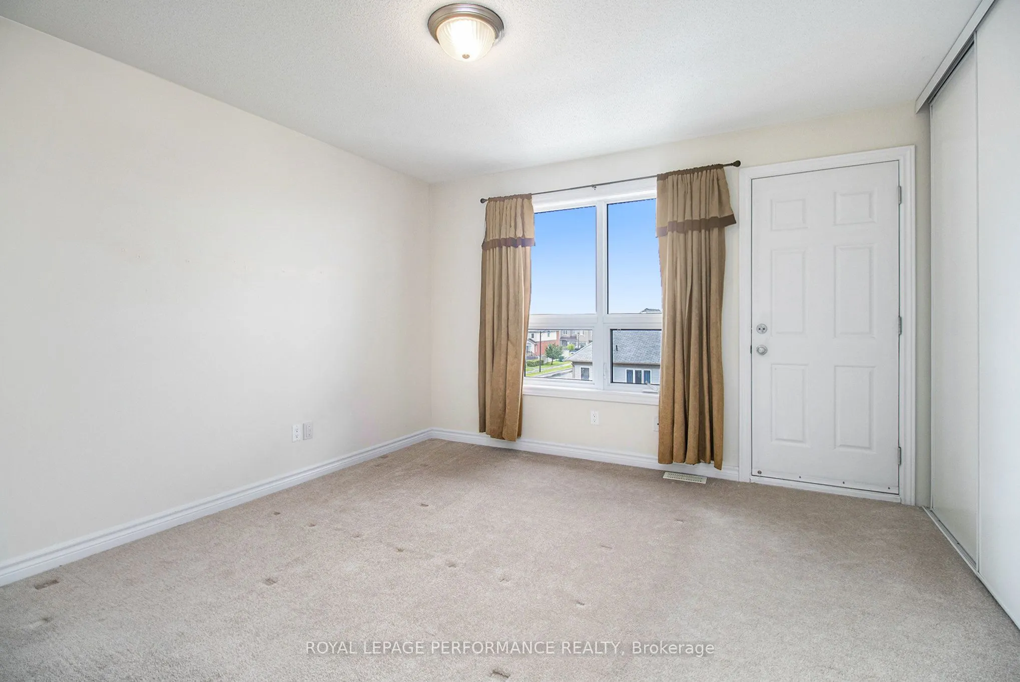 772 Lakeridge Drive, #40