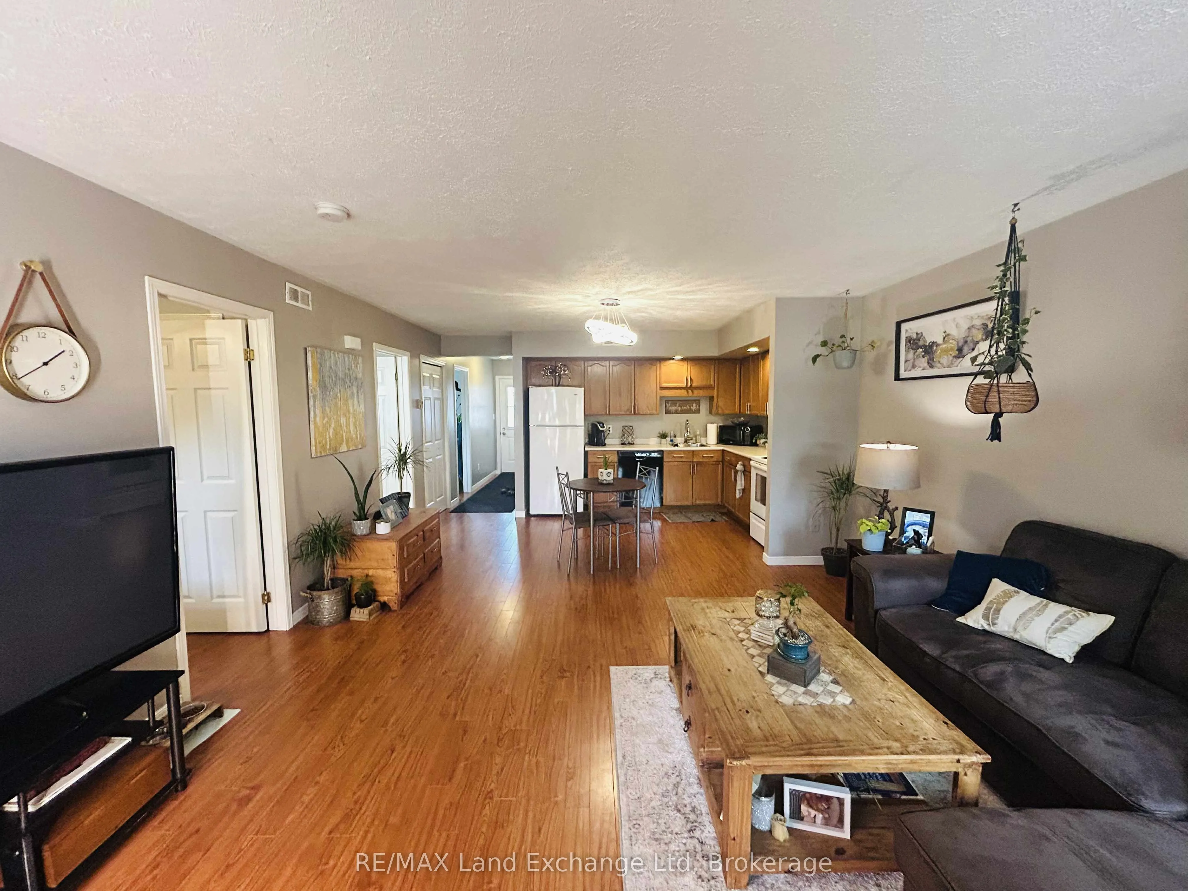 1028 Ann Street, #10