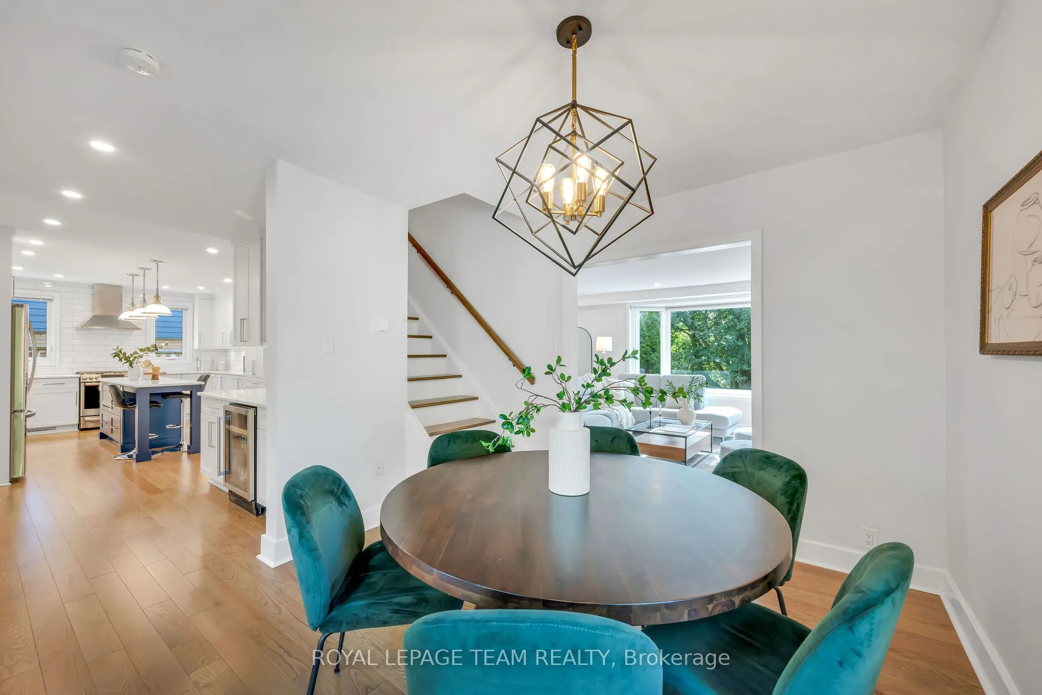 2233 BEAVER Avenue