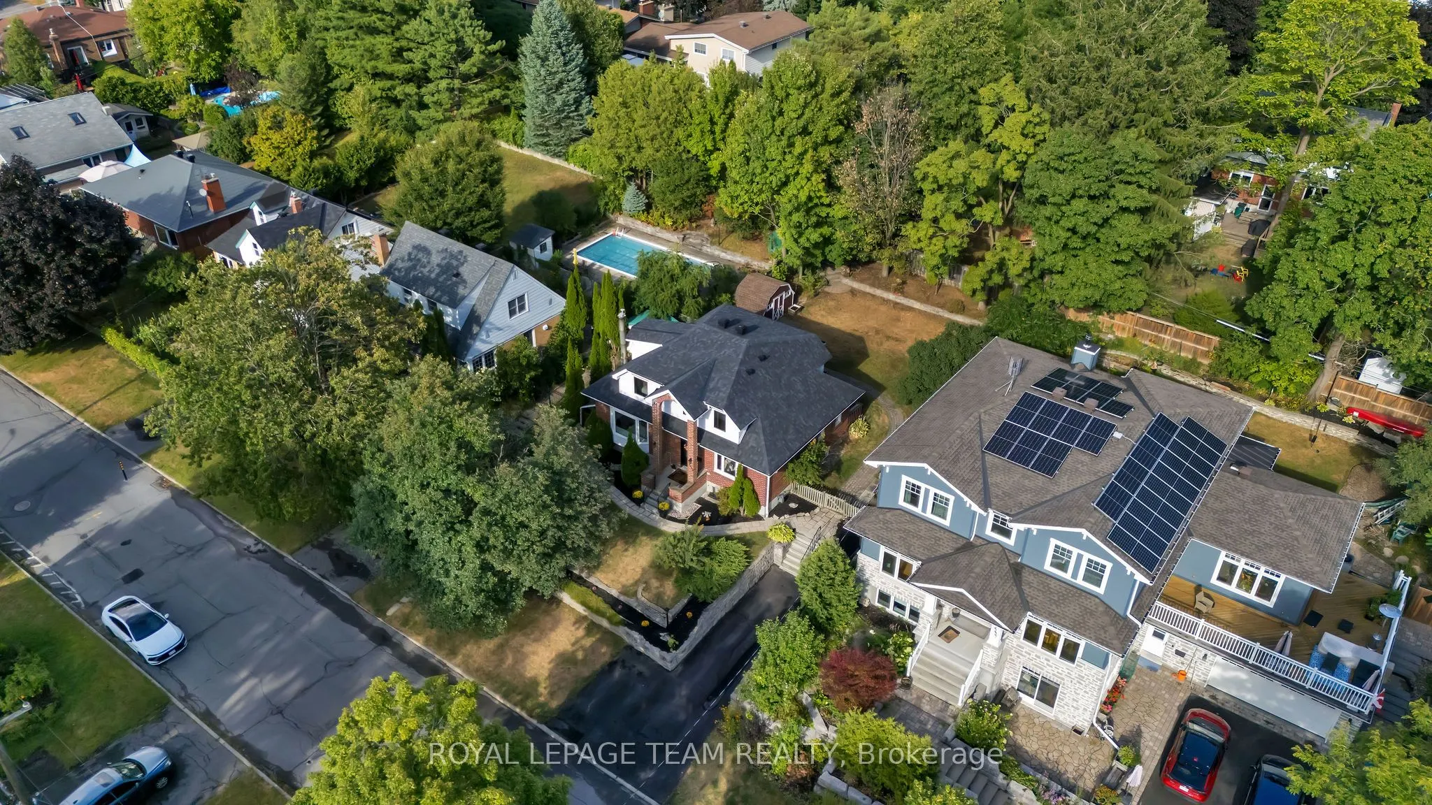 2233 BEAVER Avenue