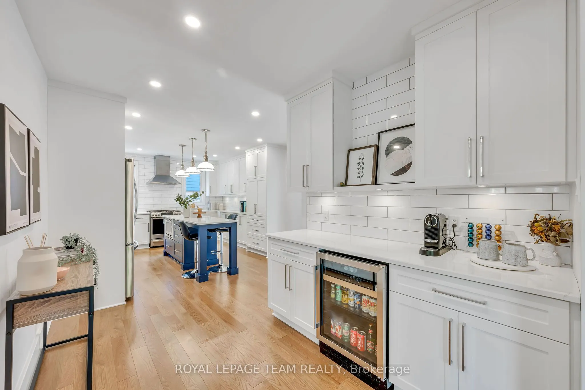 2233 BEAVER Avenue