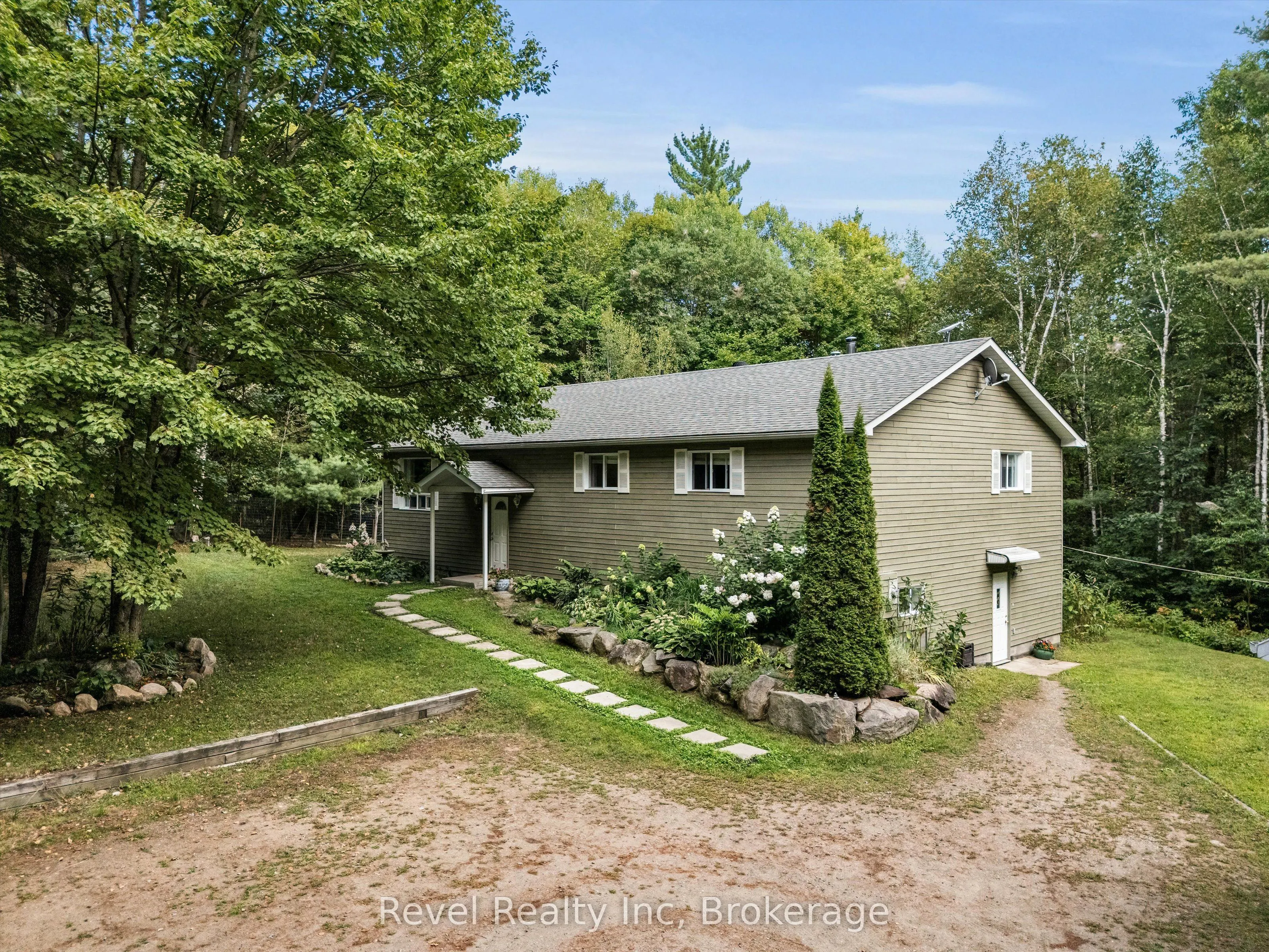 1326 Echo Lake Road