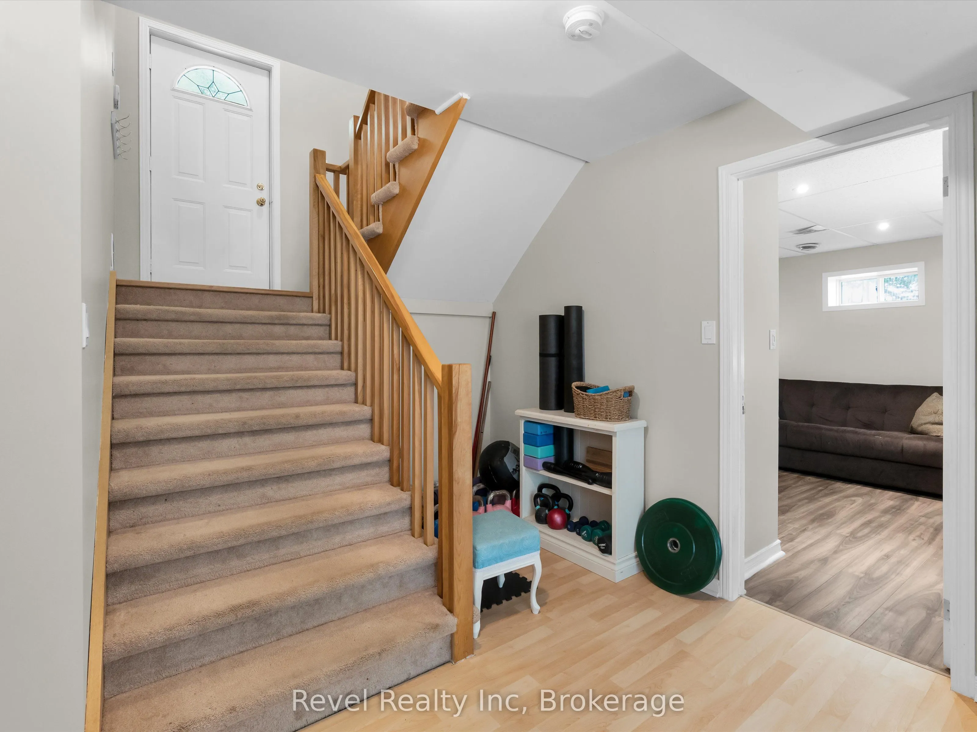 1326 Echo Lake Road