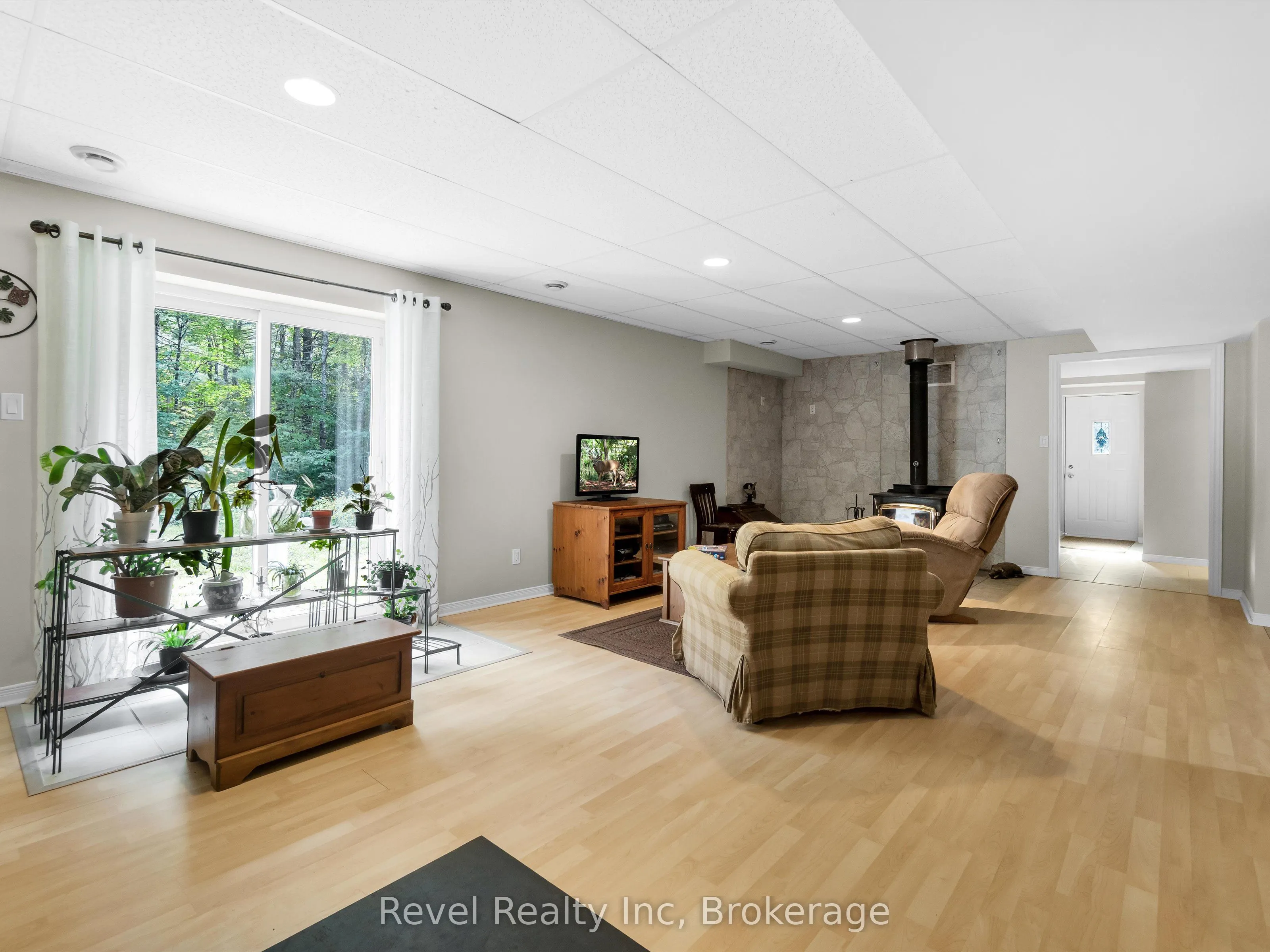 1326 Echo Lake Road