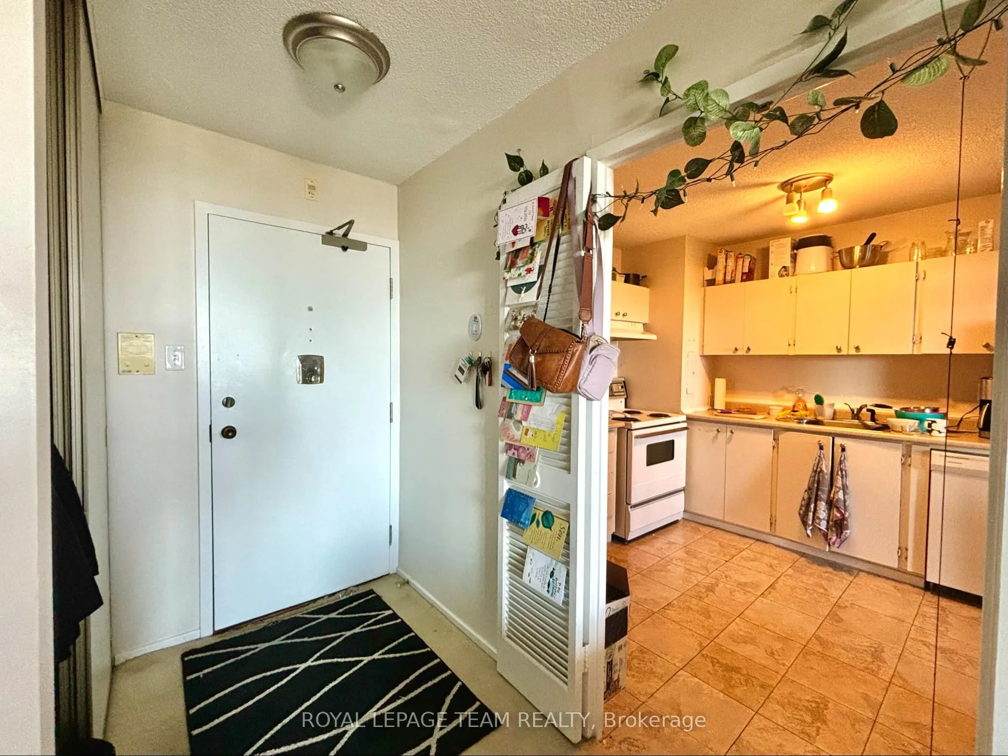 2951 Riverside Drive, #1101