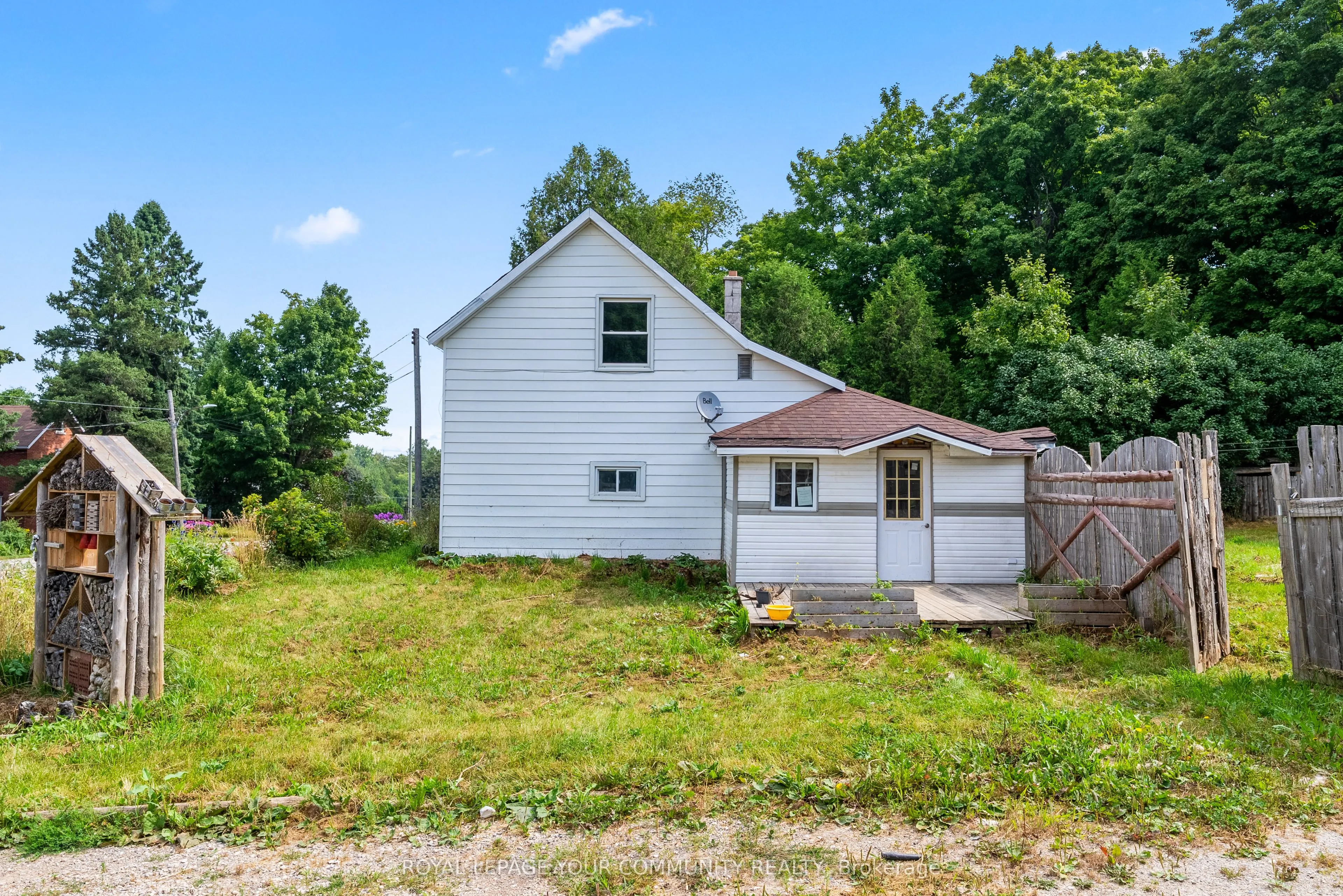 500218 GREY ROAD 12