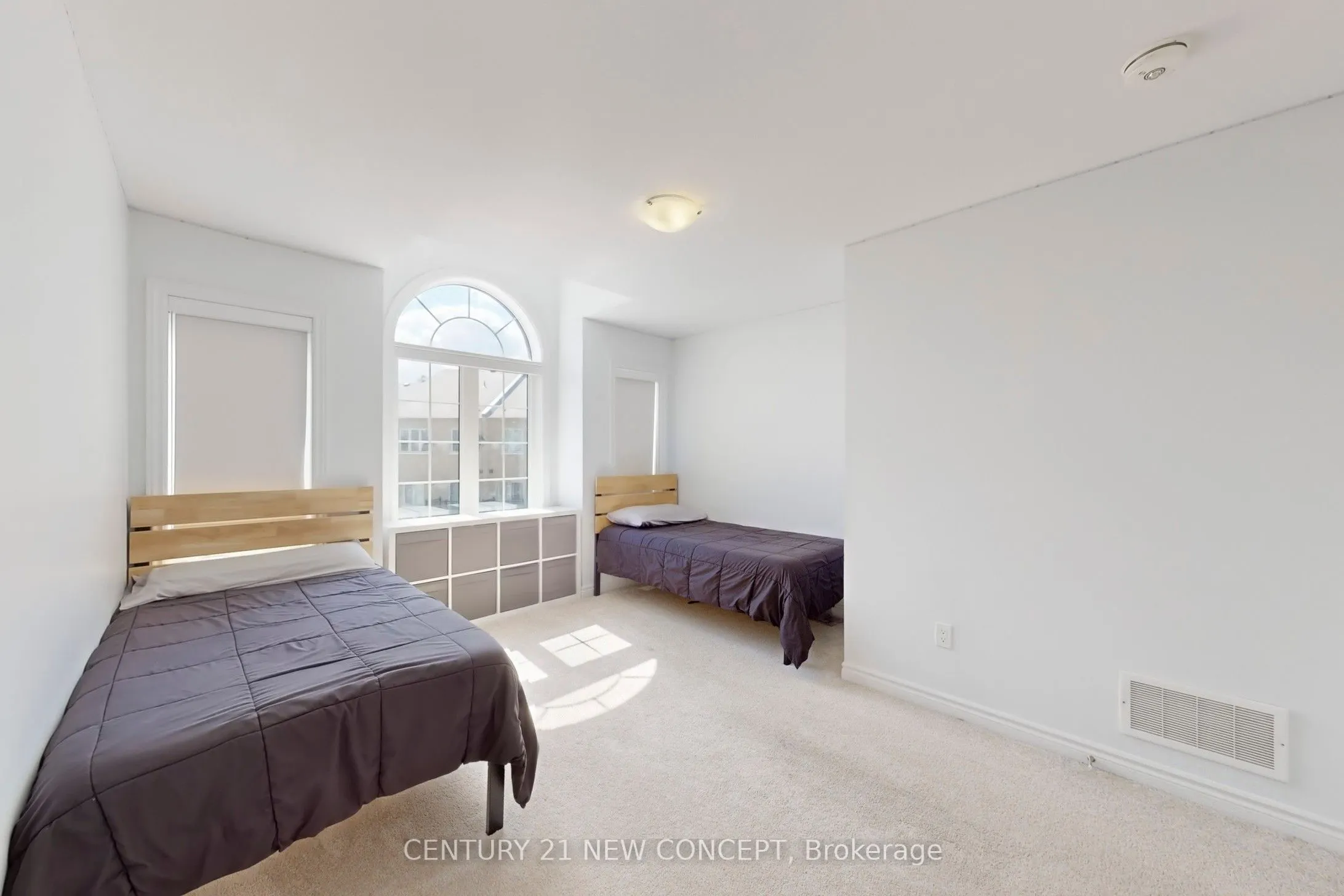 515 Garner Road W, #28