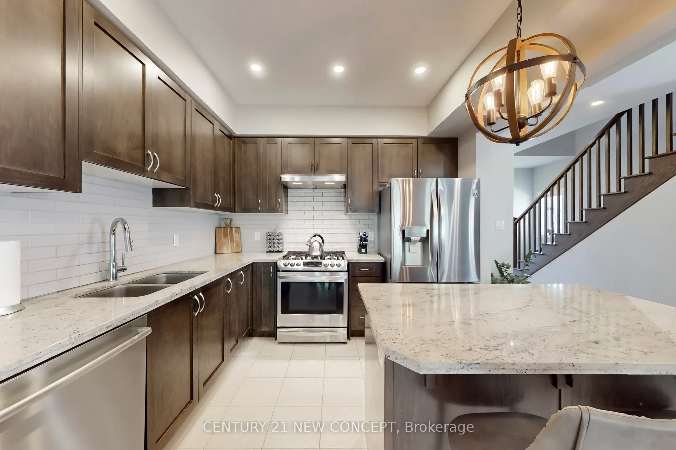 515 Garner Road W, #28