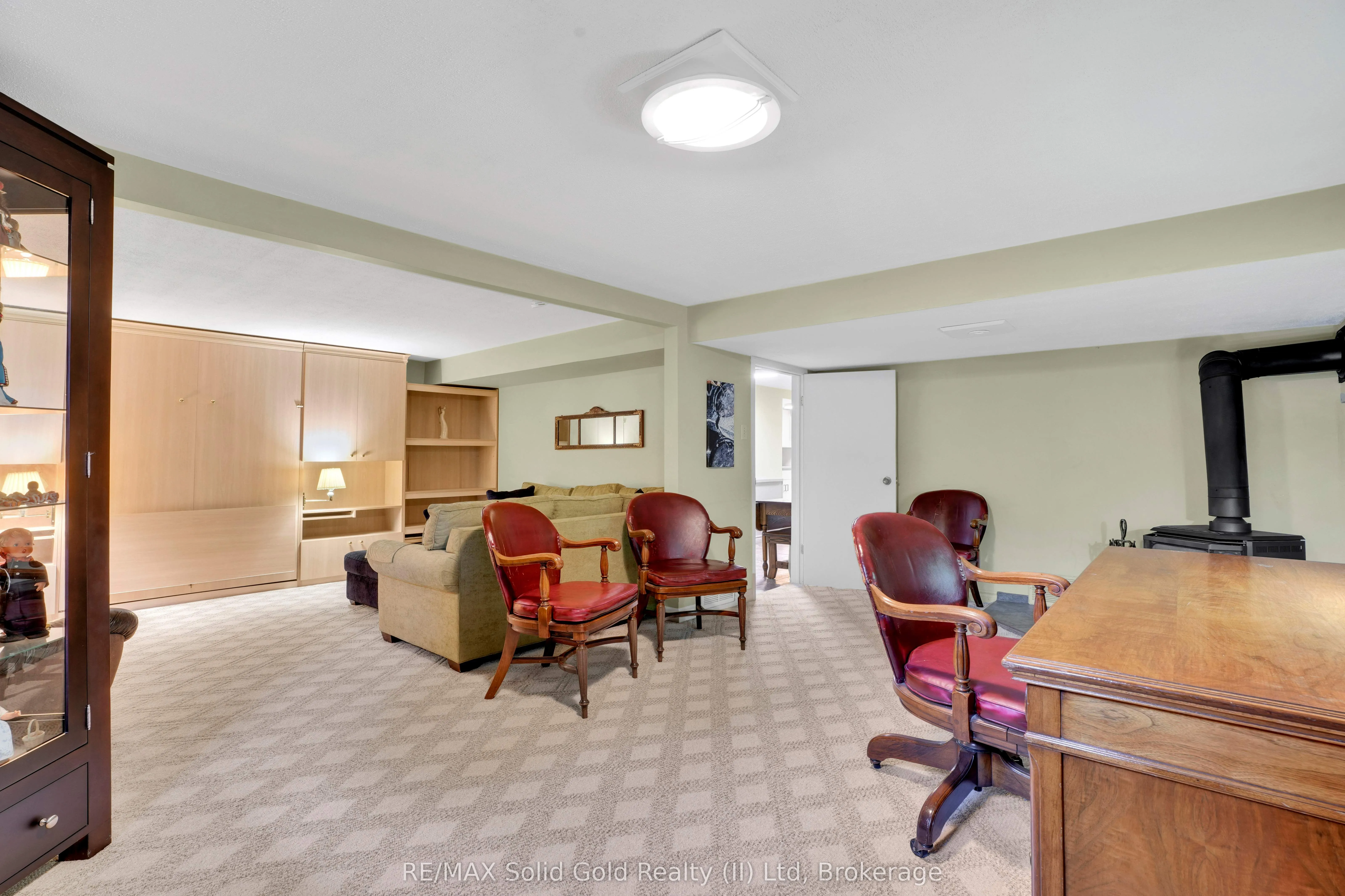 310 Daleside Place