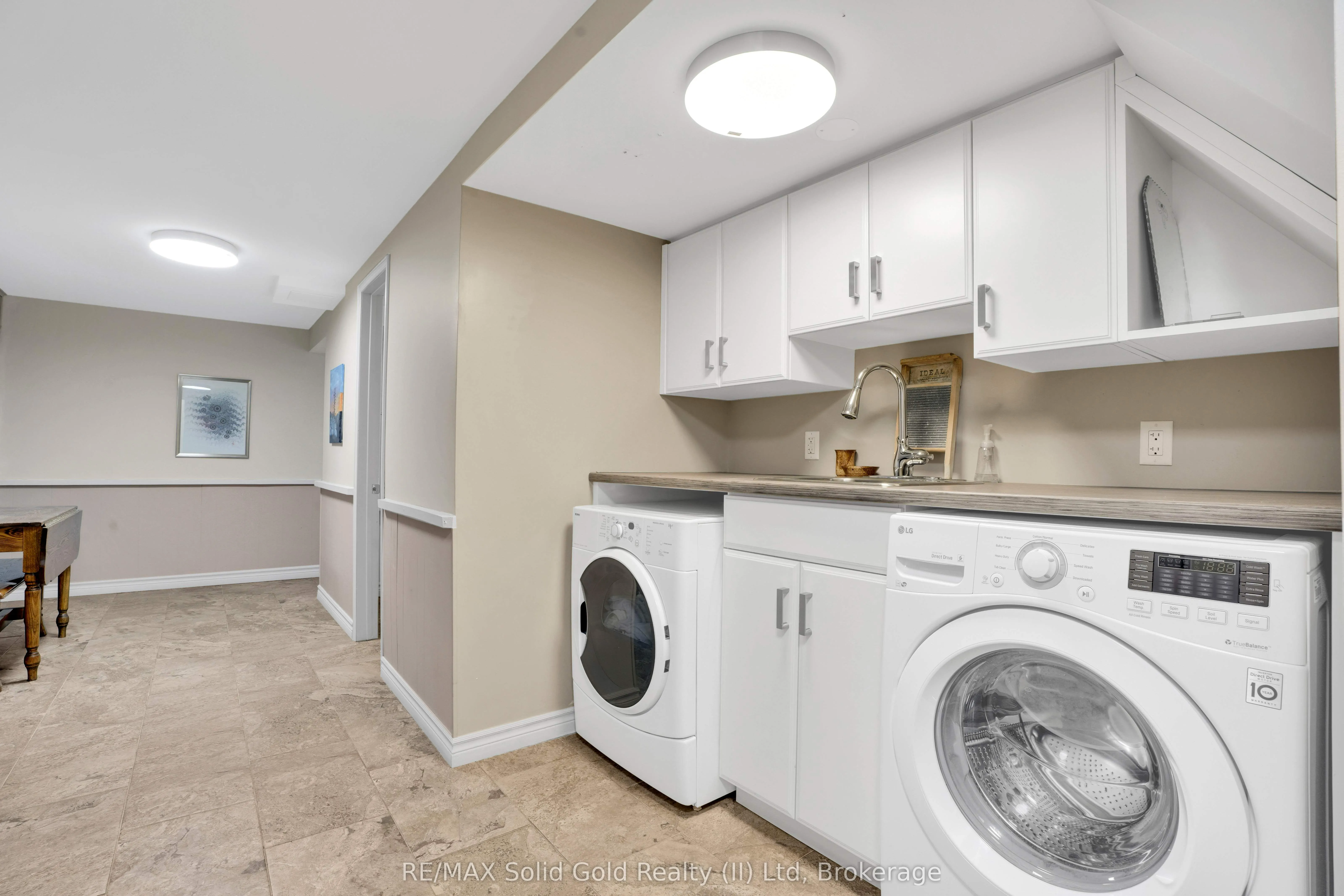 310 Daleside Place