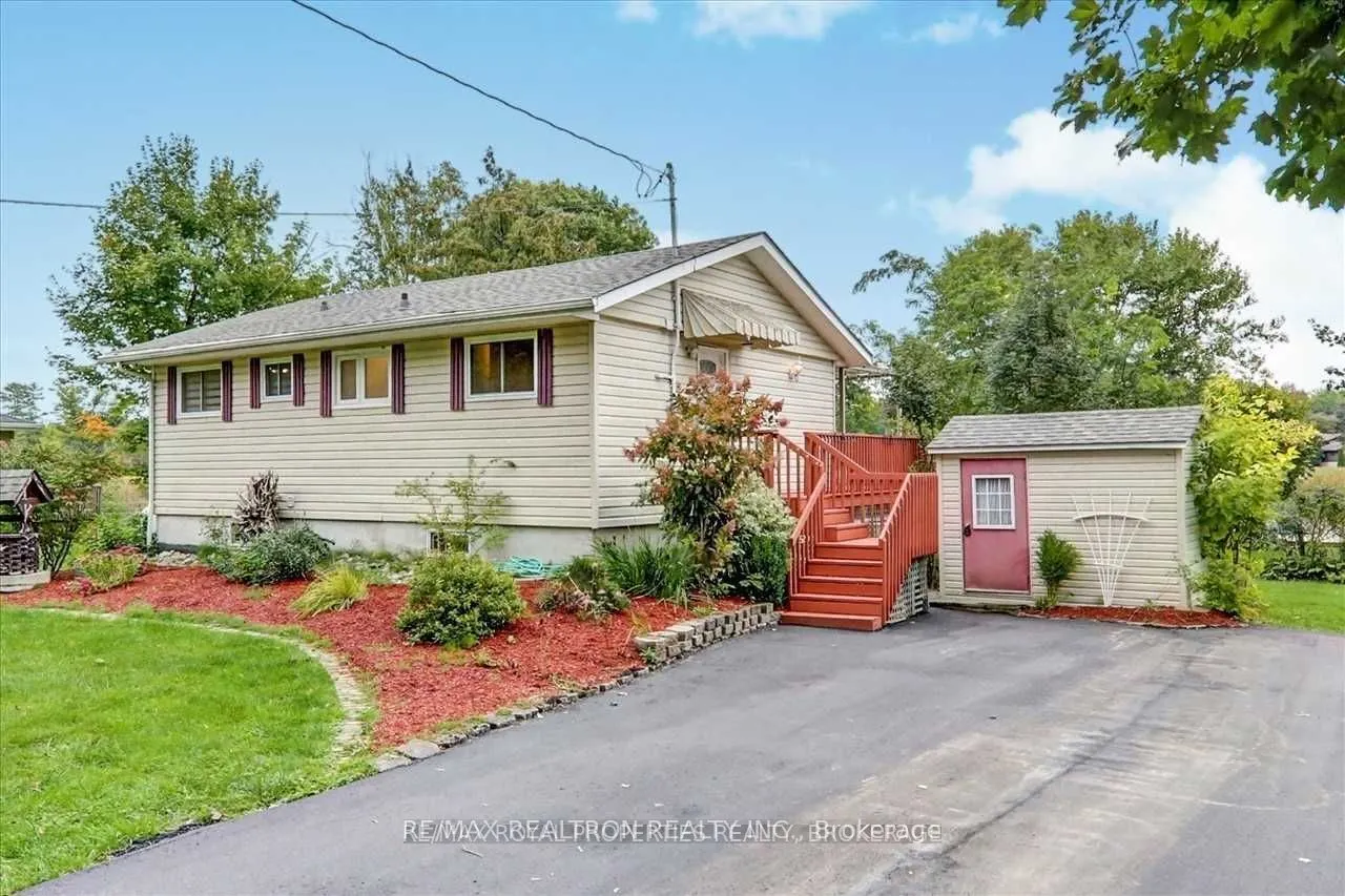 27 MARILYN Crescent