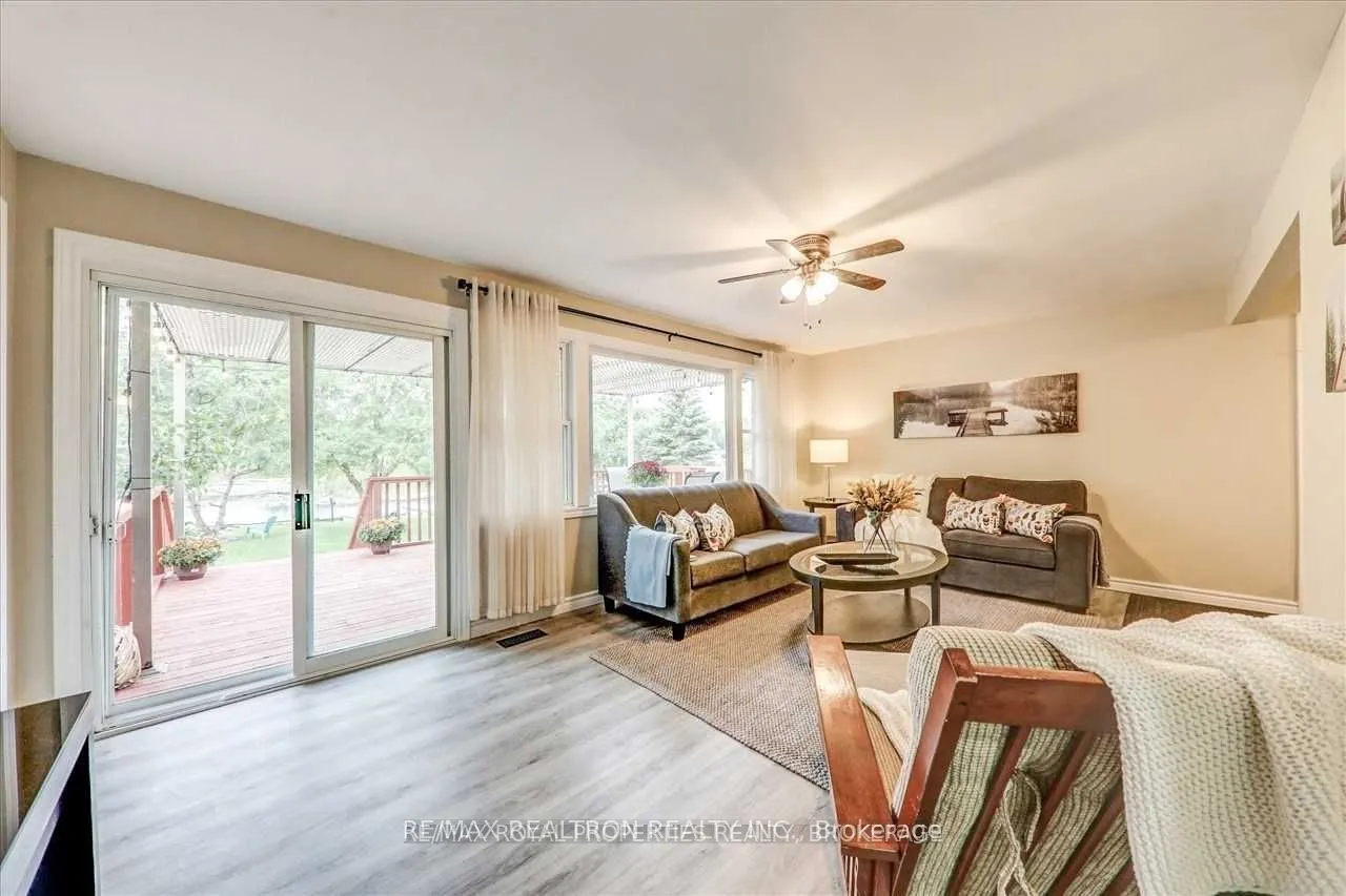 27 MARILYN Crescent
