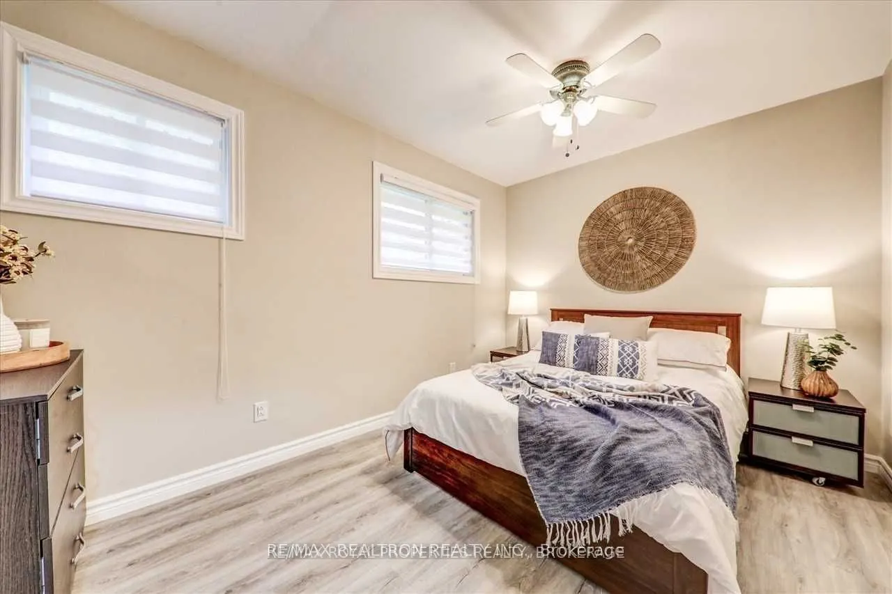 27 MARILYN Crescent