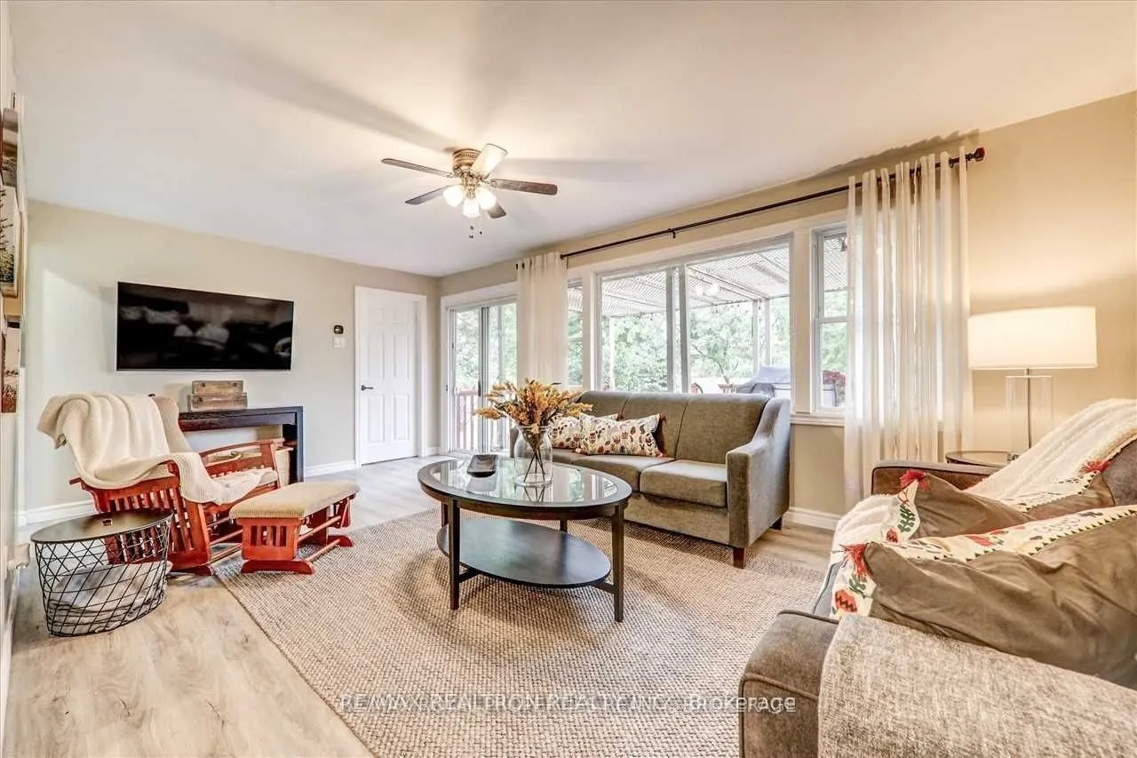 27 MARILYN Crescent