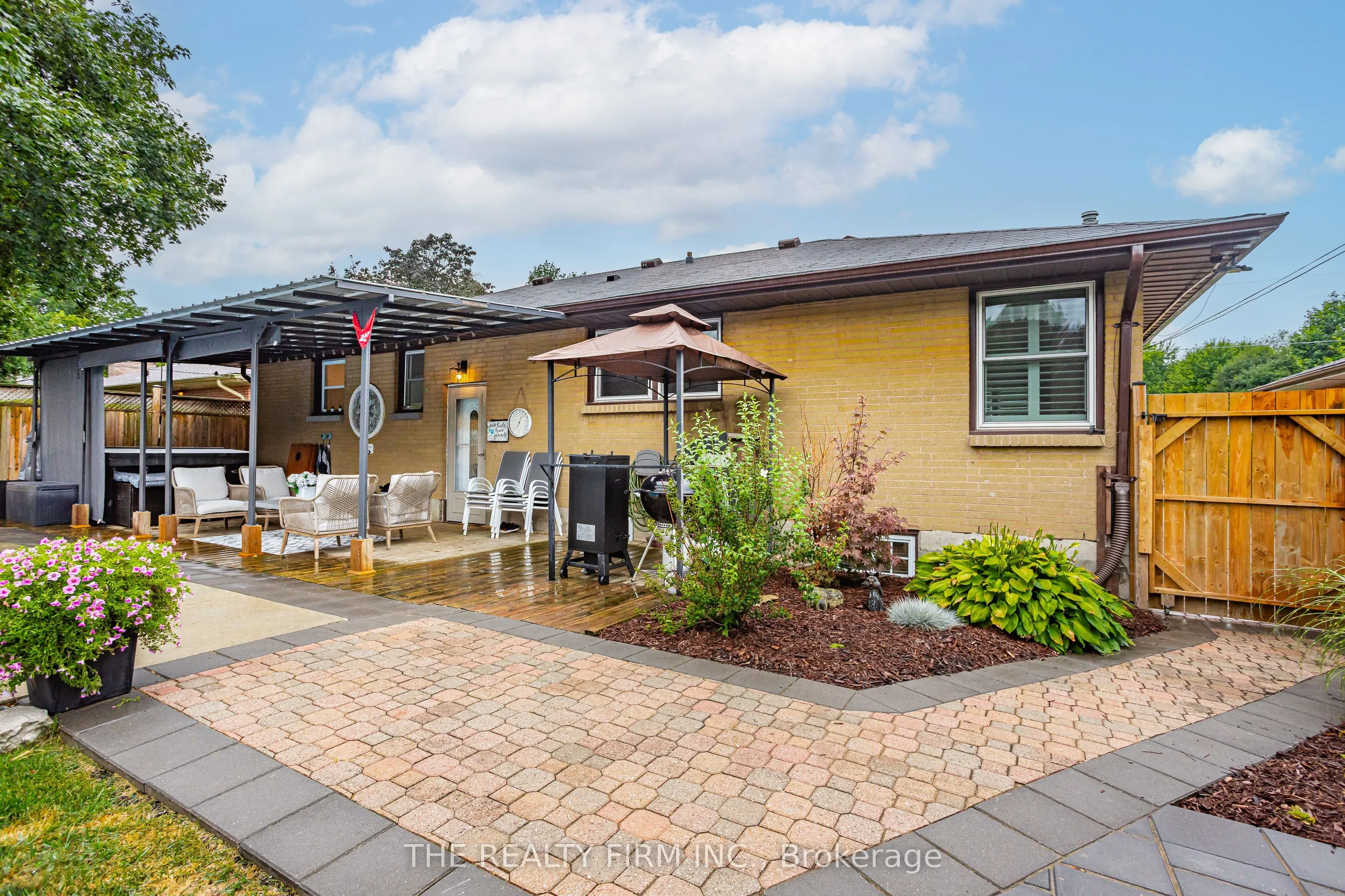 476 Blake Street
