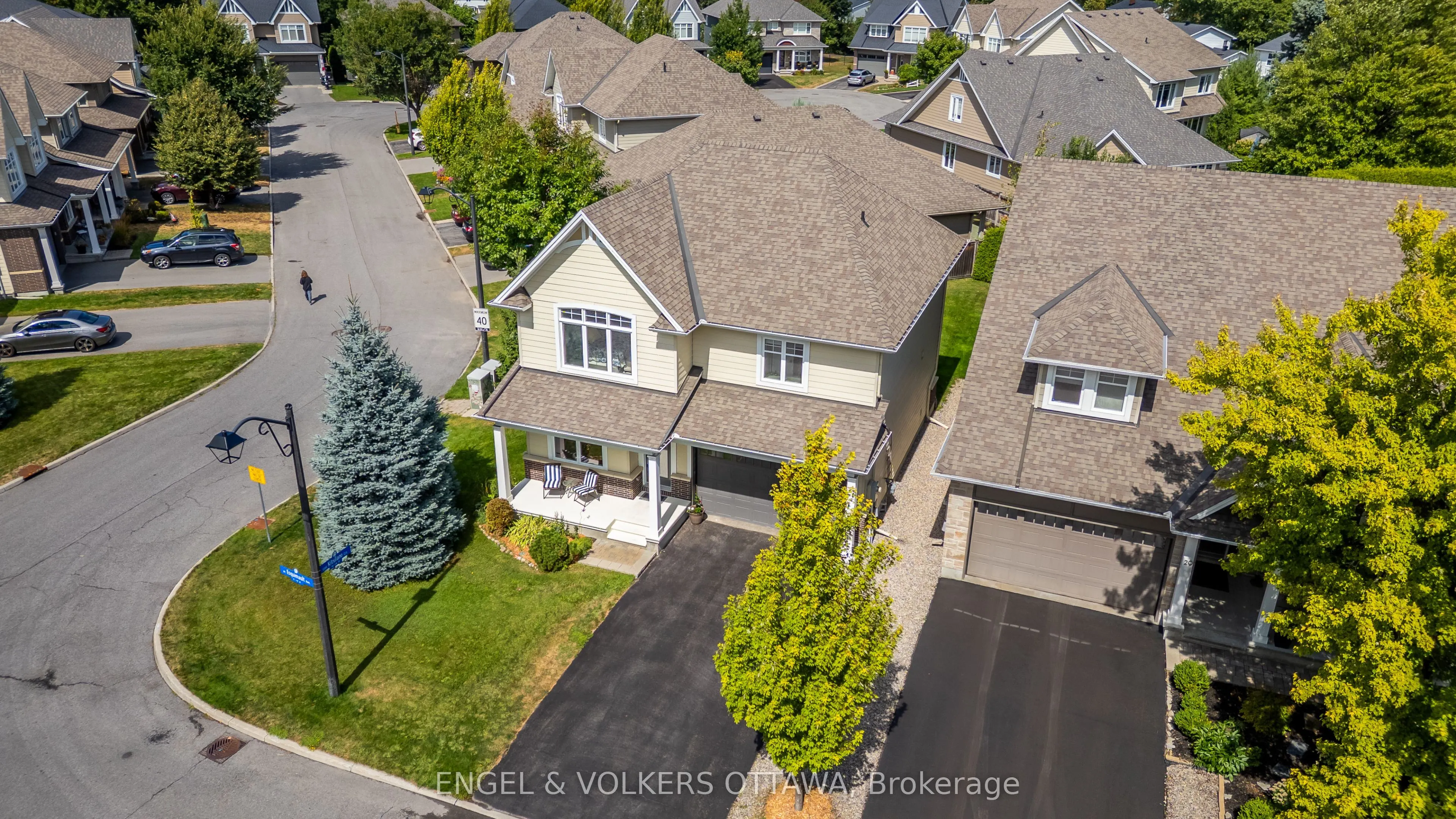 27 Esquimault Avenue