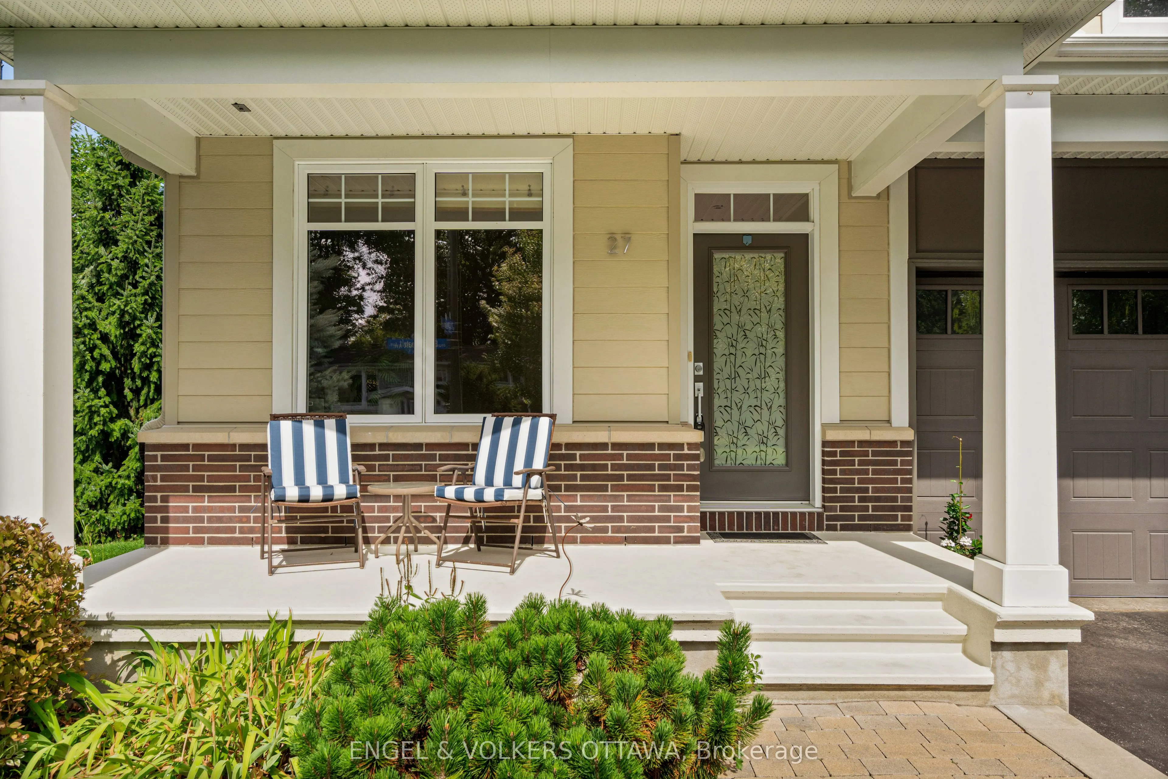 27 Esquimault Avenue