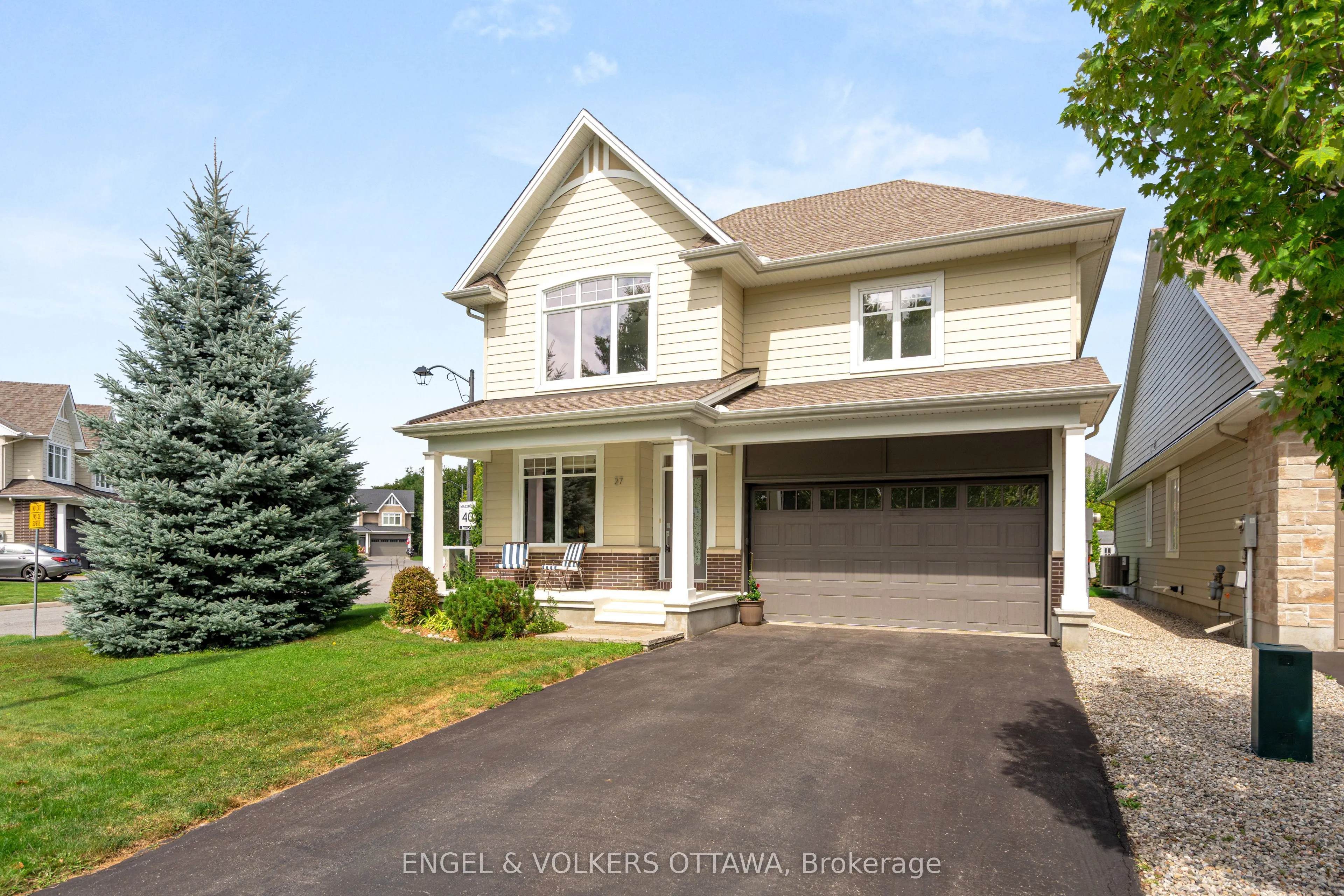 27 Esquimault Avenue