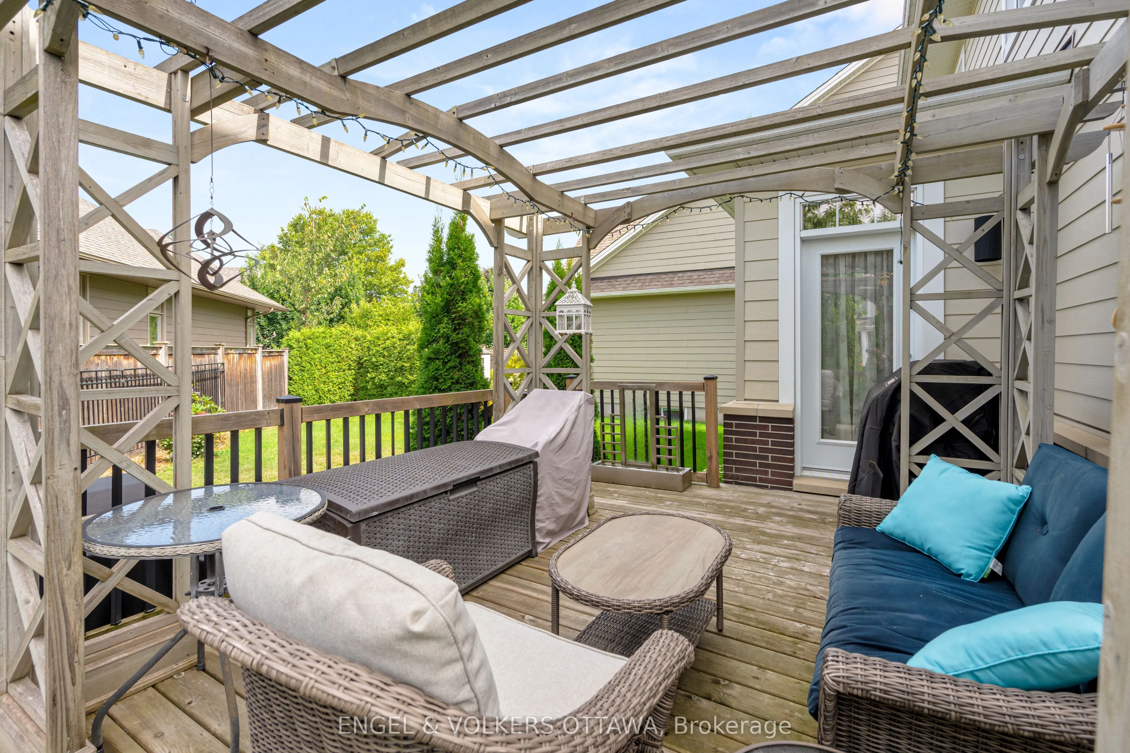 27 Esquimault Avenue