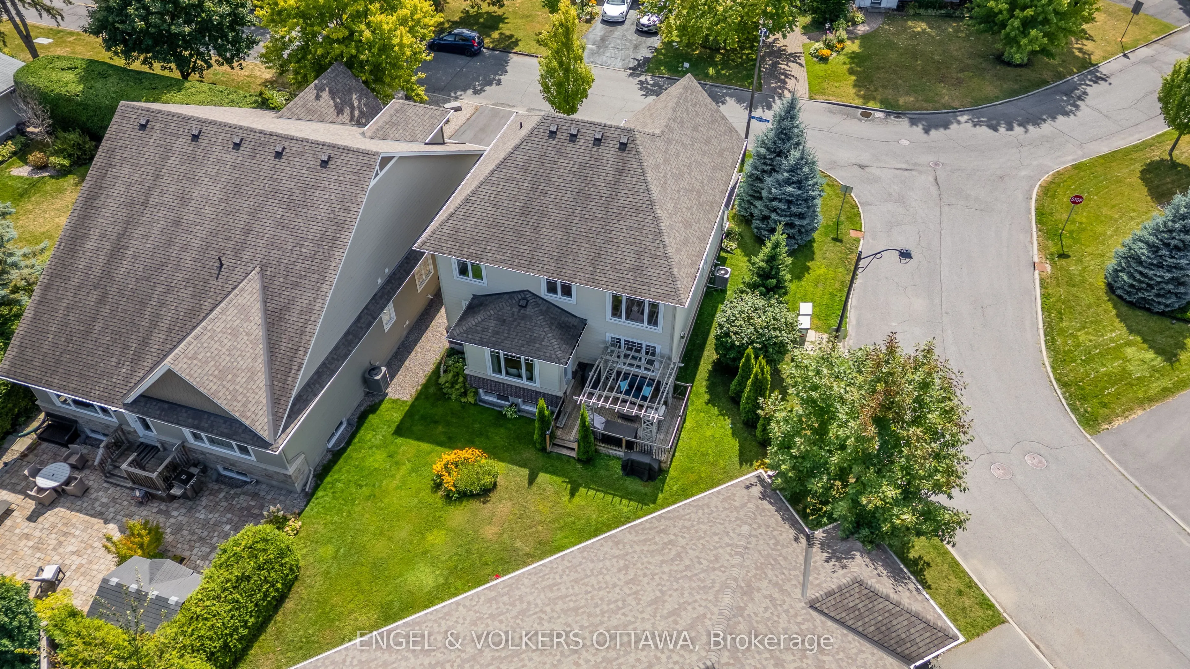 27 Esquimault Avenue