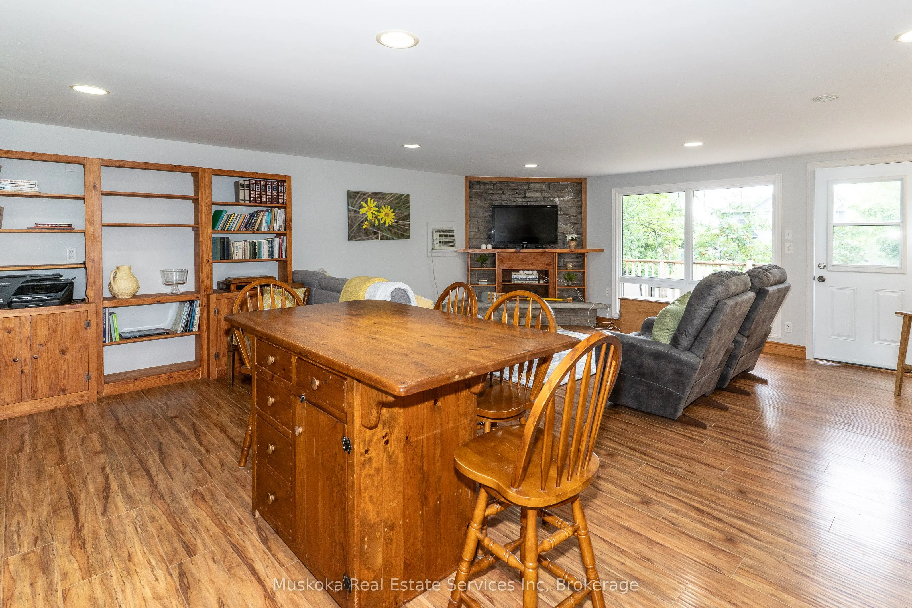 250 Wapaska Crescent
