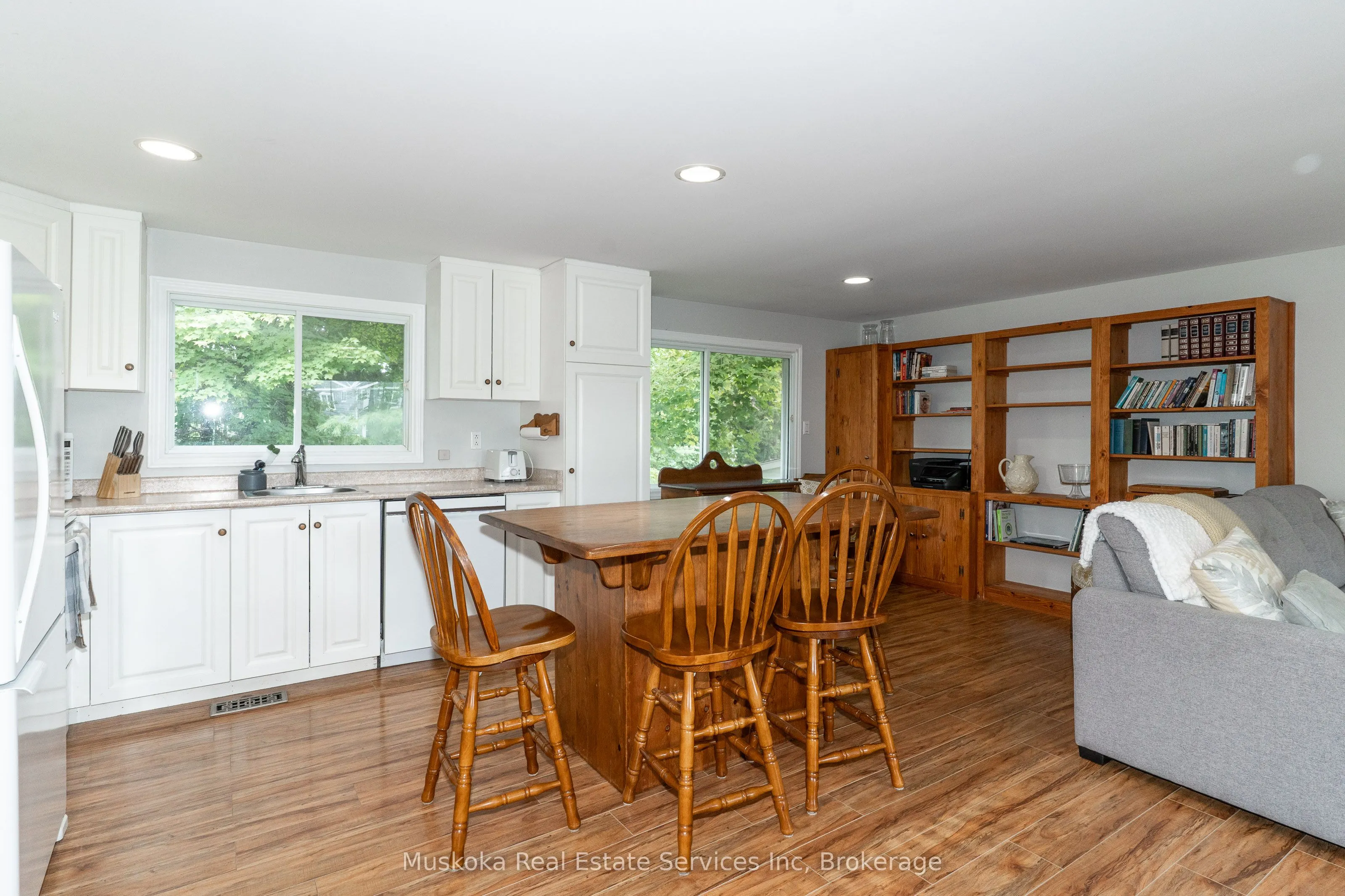 250 Wapaska Crescent
