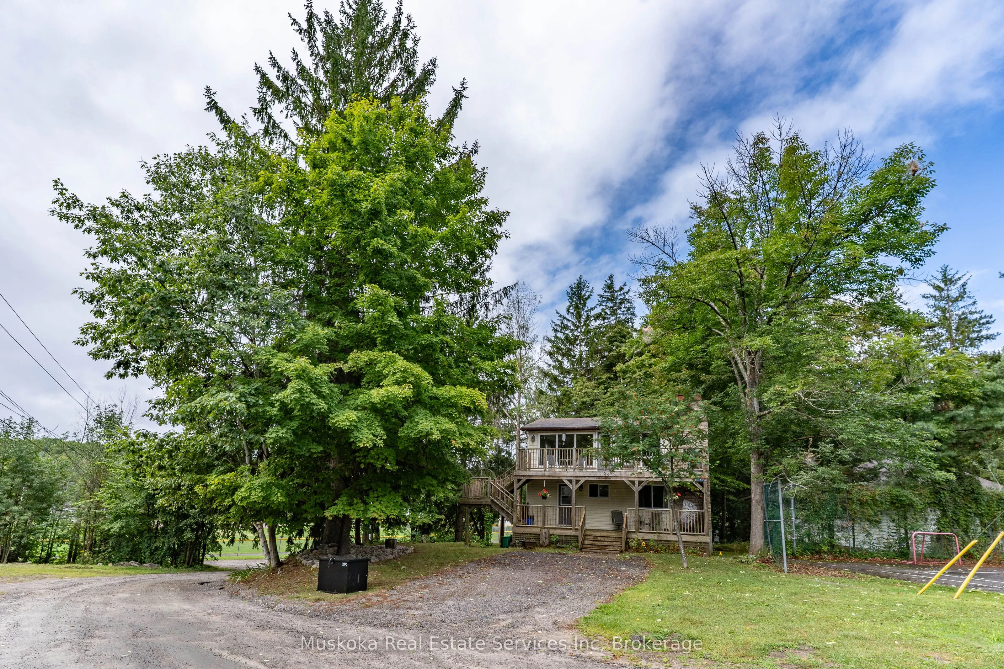250 Wapaska Crescent