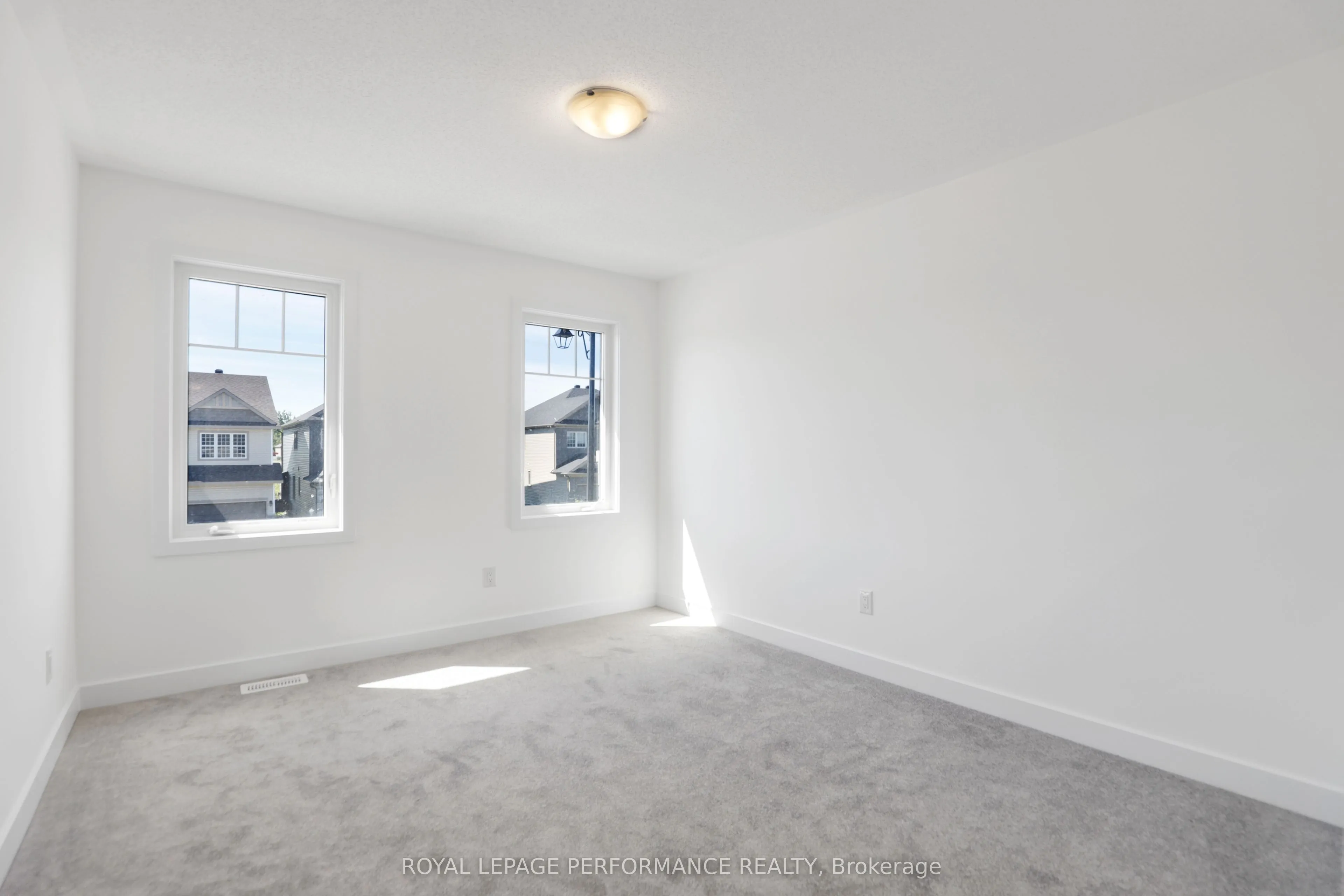 32 DUN SKIPPER Way, #A