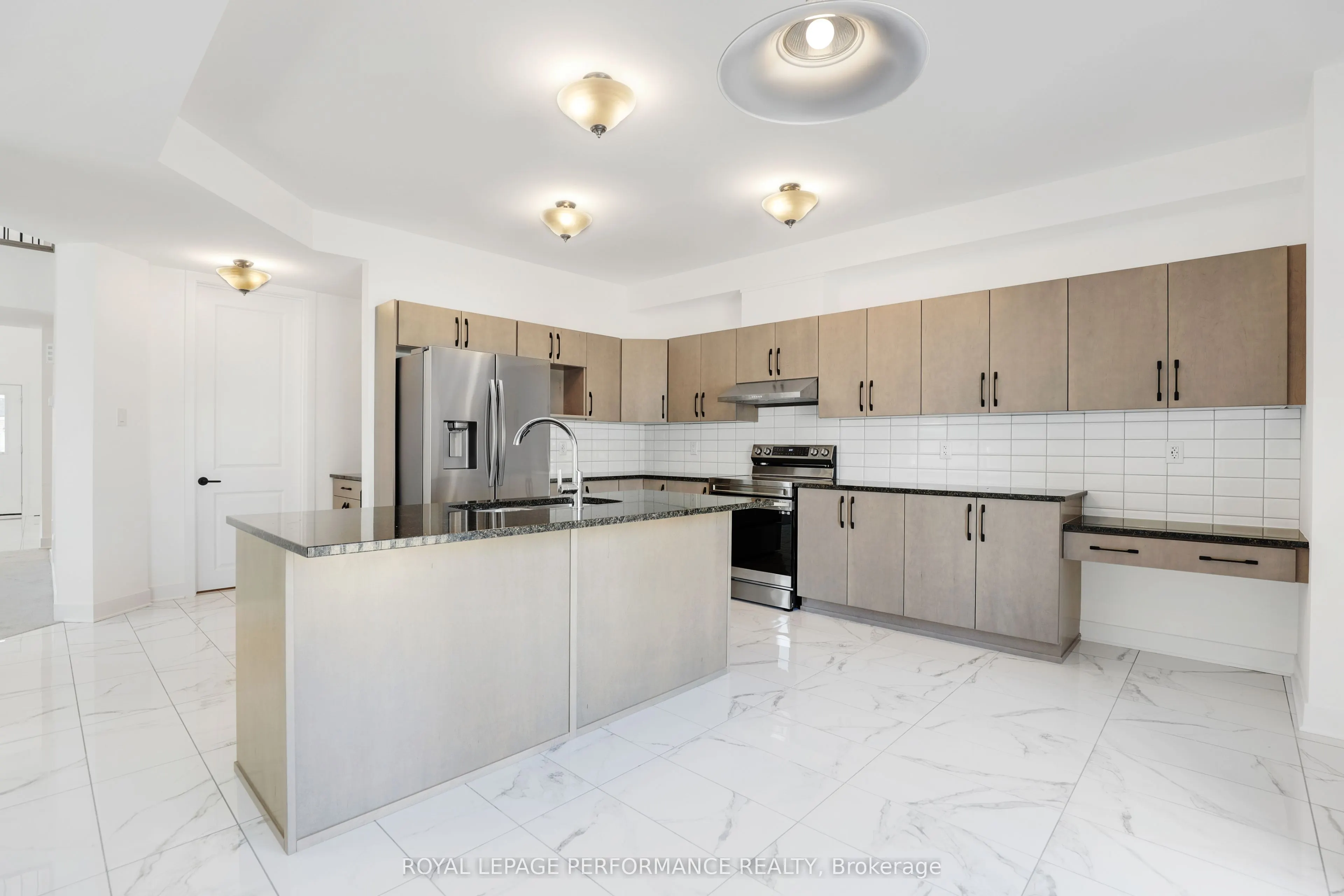 32 DUN SKIPPER Way, #A