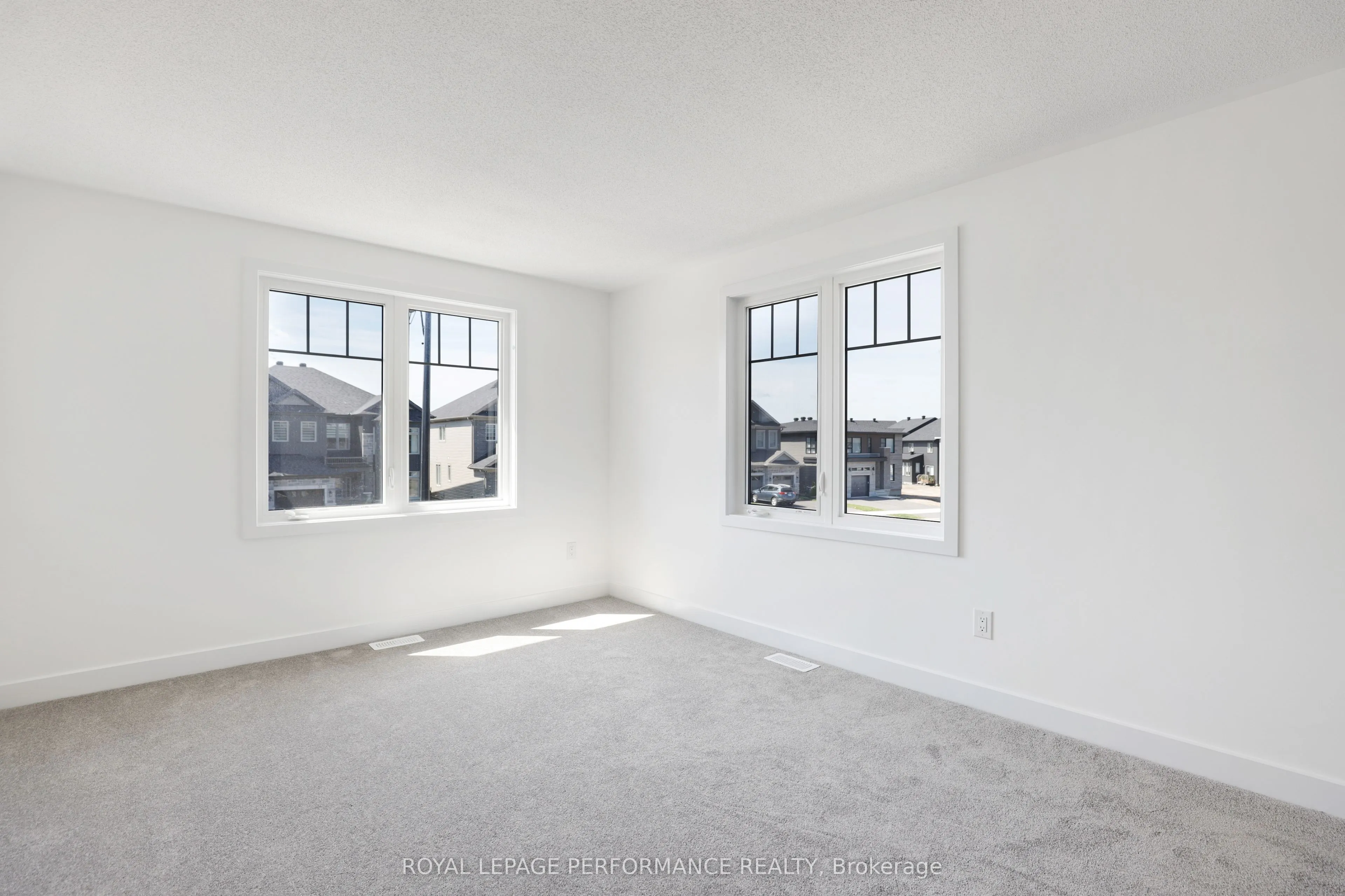 32 DUN SKIPPER Way, #A