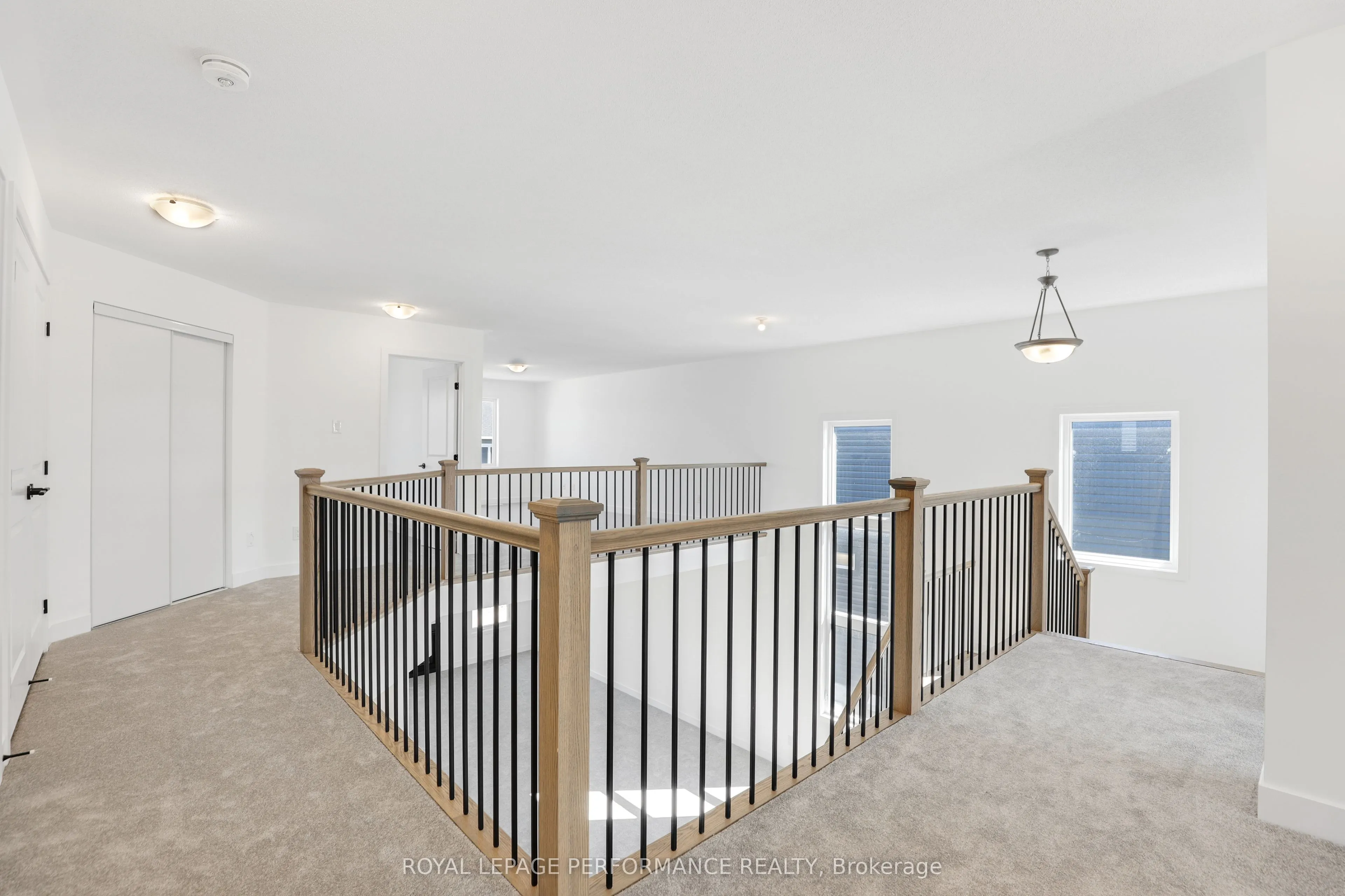 32 DUN SKIPPER Way, #A