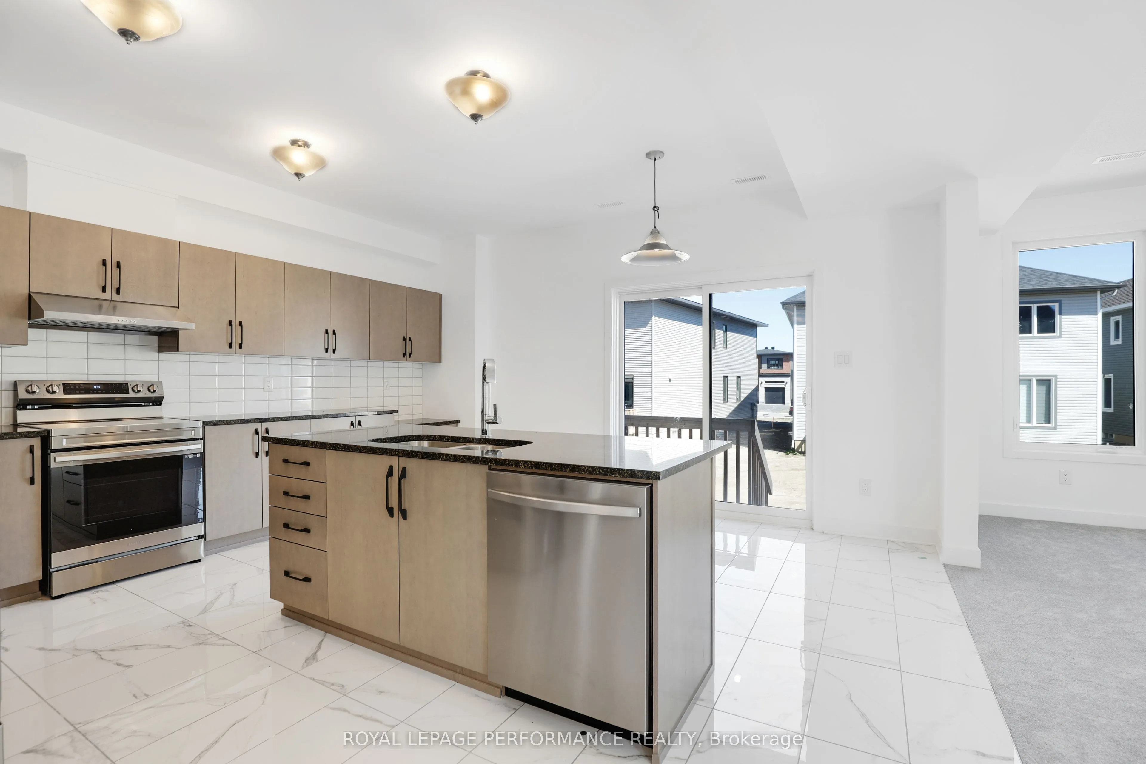 32 DUN SKIPPER Way, #A