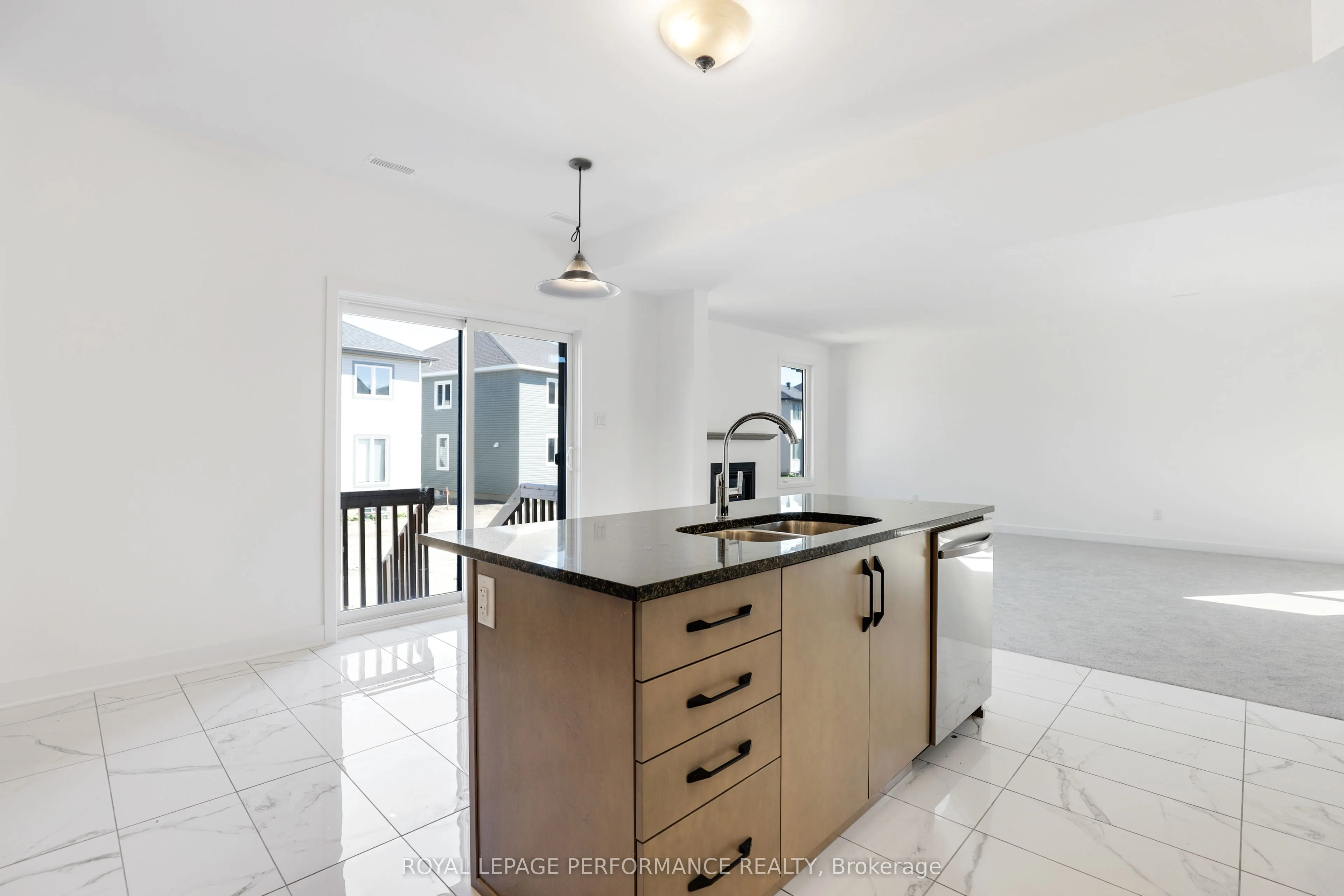 32 DUN SKIPPER Way, #A